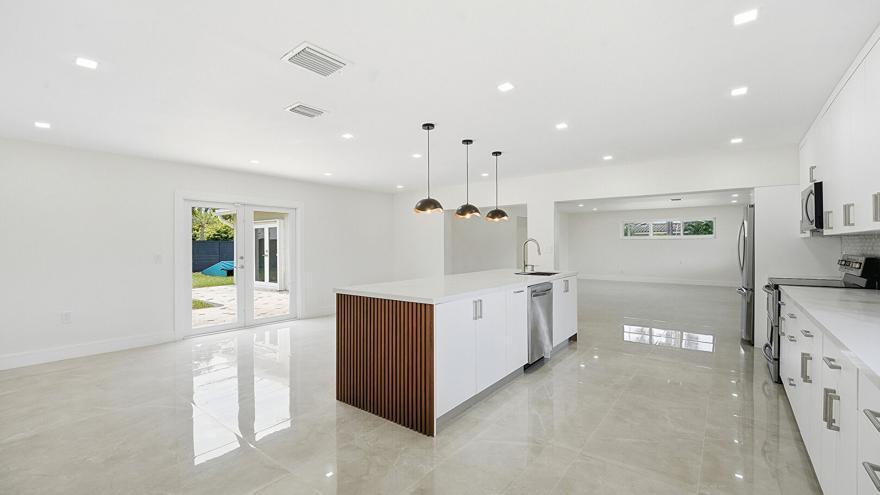 21020 Highland Lakes Boulevard Property Photo 14