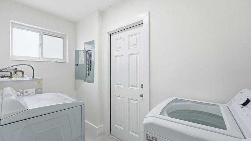 21020 Highland Lakes Boulevard Property Photo 20