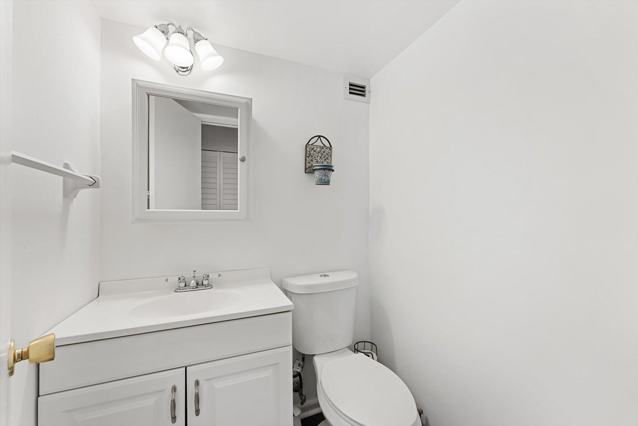 3450 S Ocean Boulevard 620 Property Photo 9