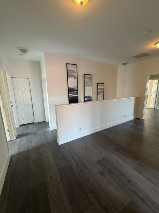 1033 Grove Park Circle Property Photo 1