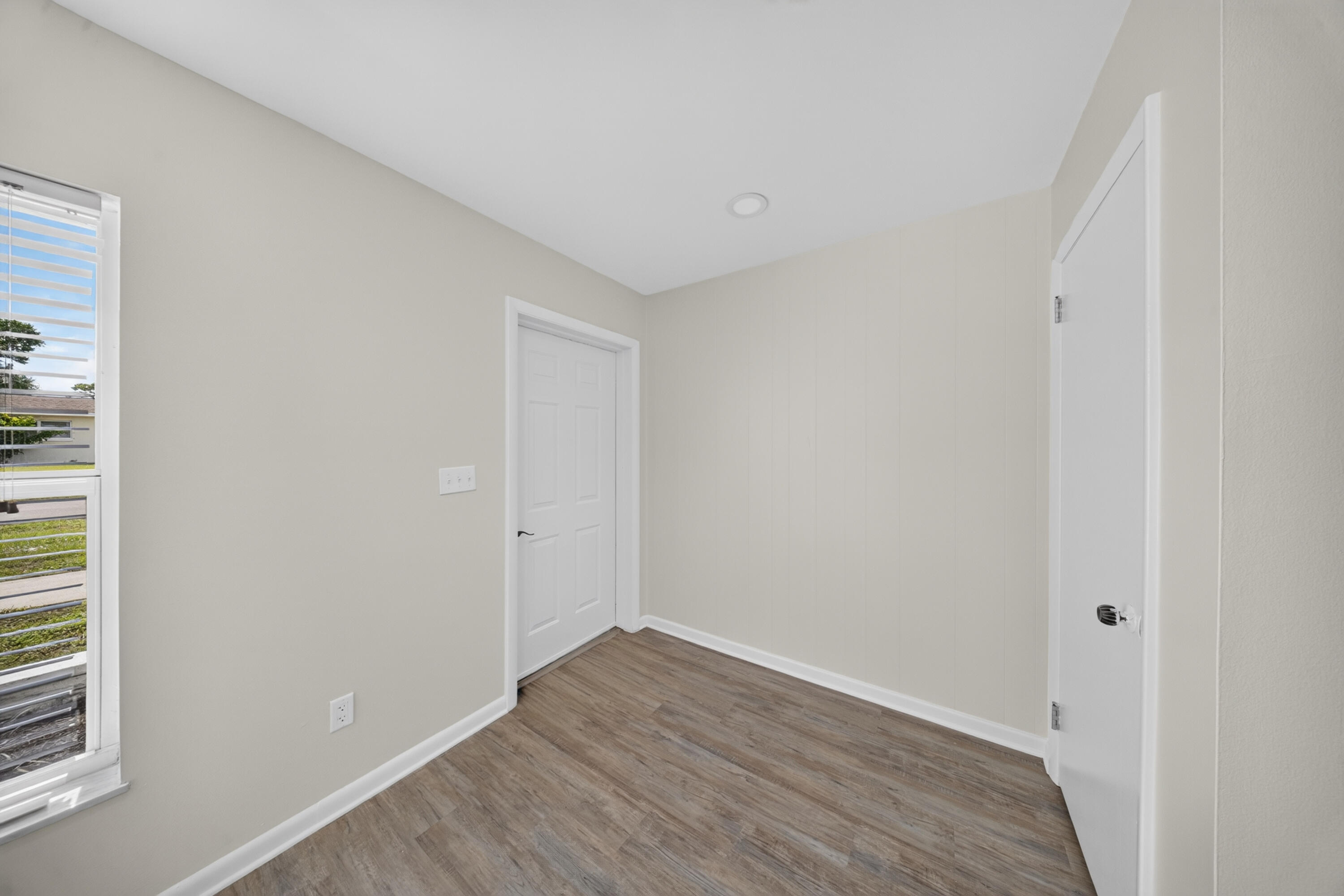 216 W Arbor Avenue Property Photo 4