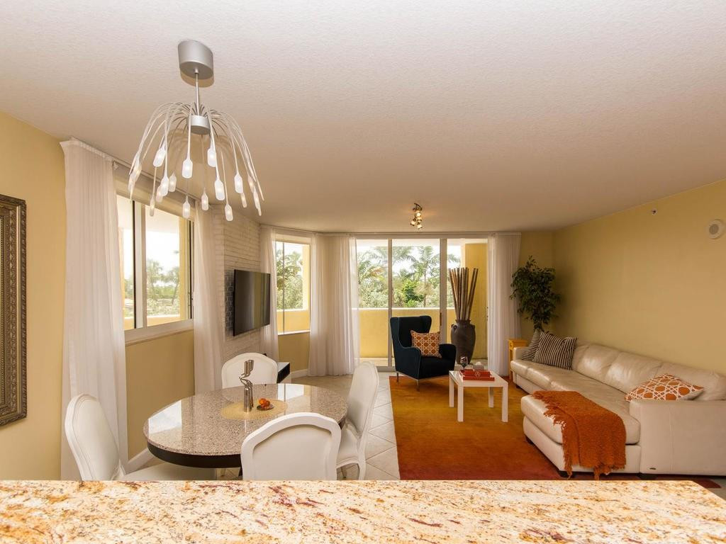 2001 N Ocean Boulevard 202 Property Photo 9