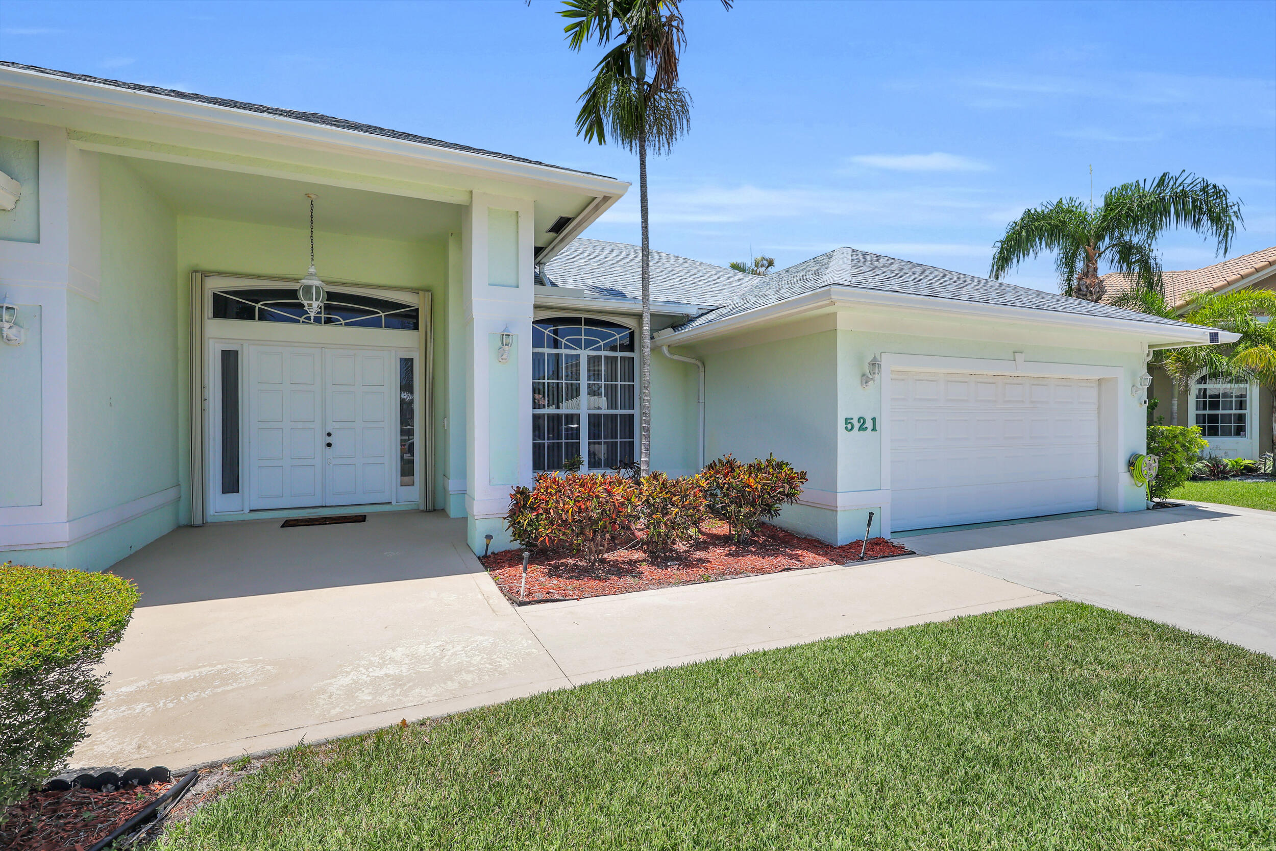521 Cypress Circle Property Photo 2