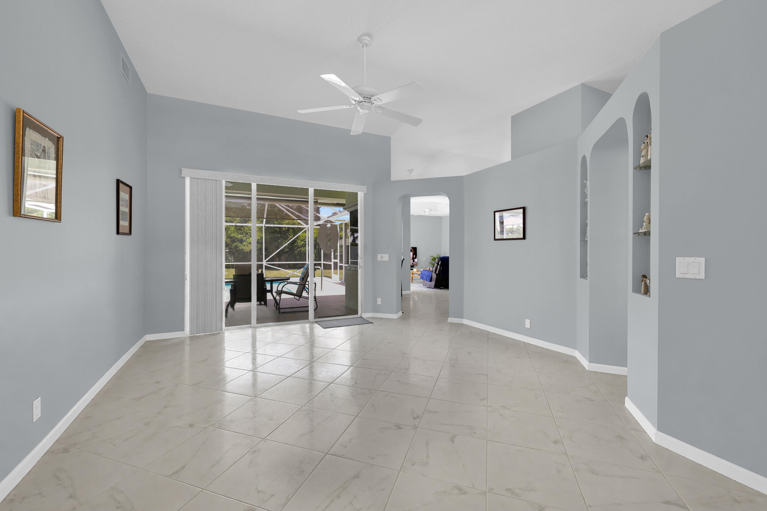 521 Cypress Circle Property Photo 4