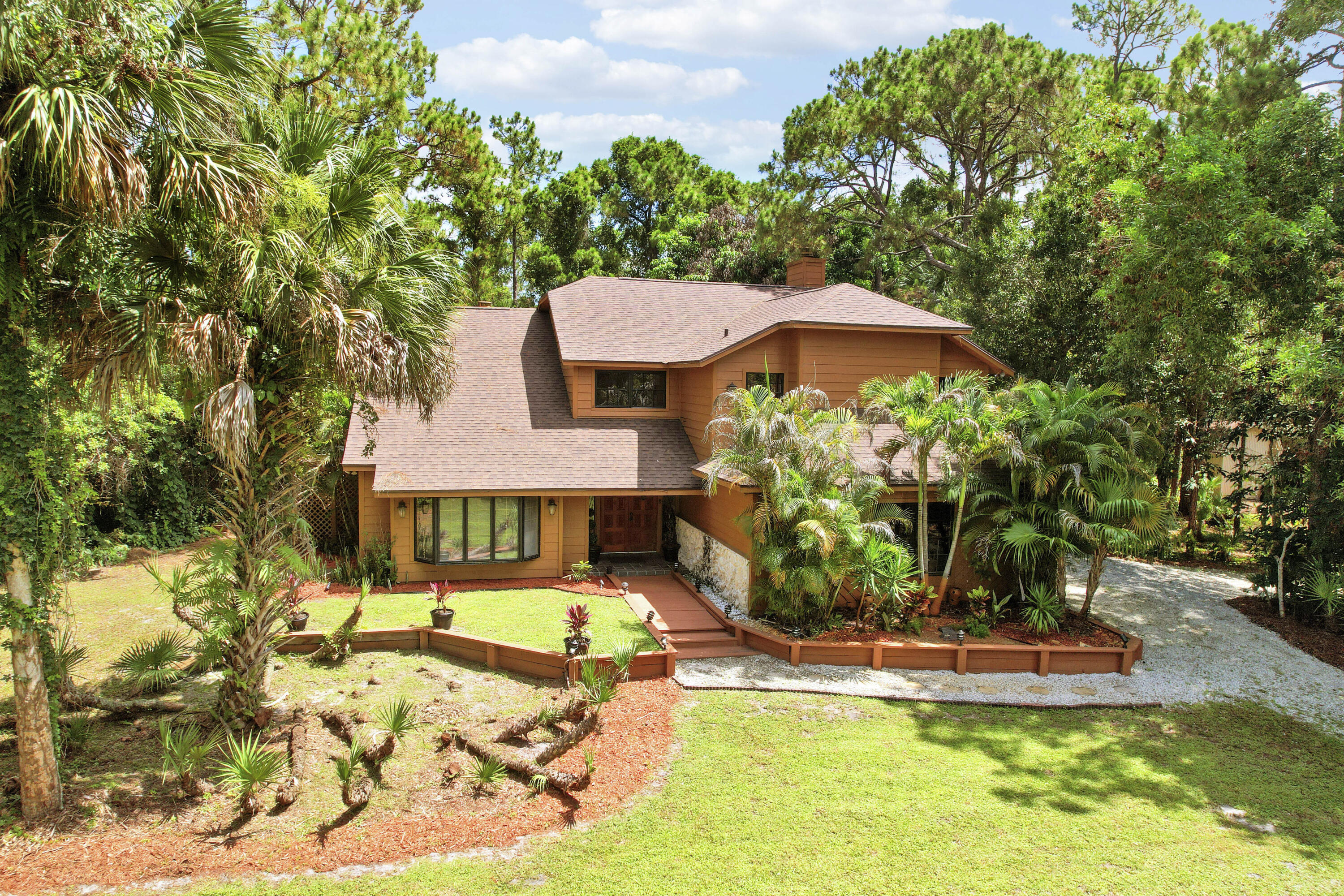 12613 189th Court N Property Photo 1