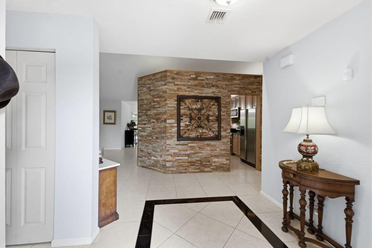 2719 Oak Tree Lane Property Photo 32