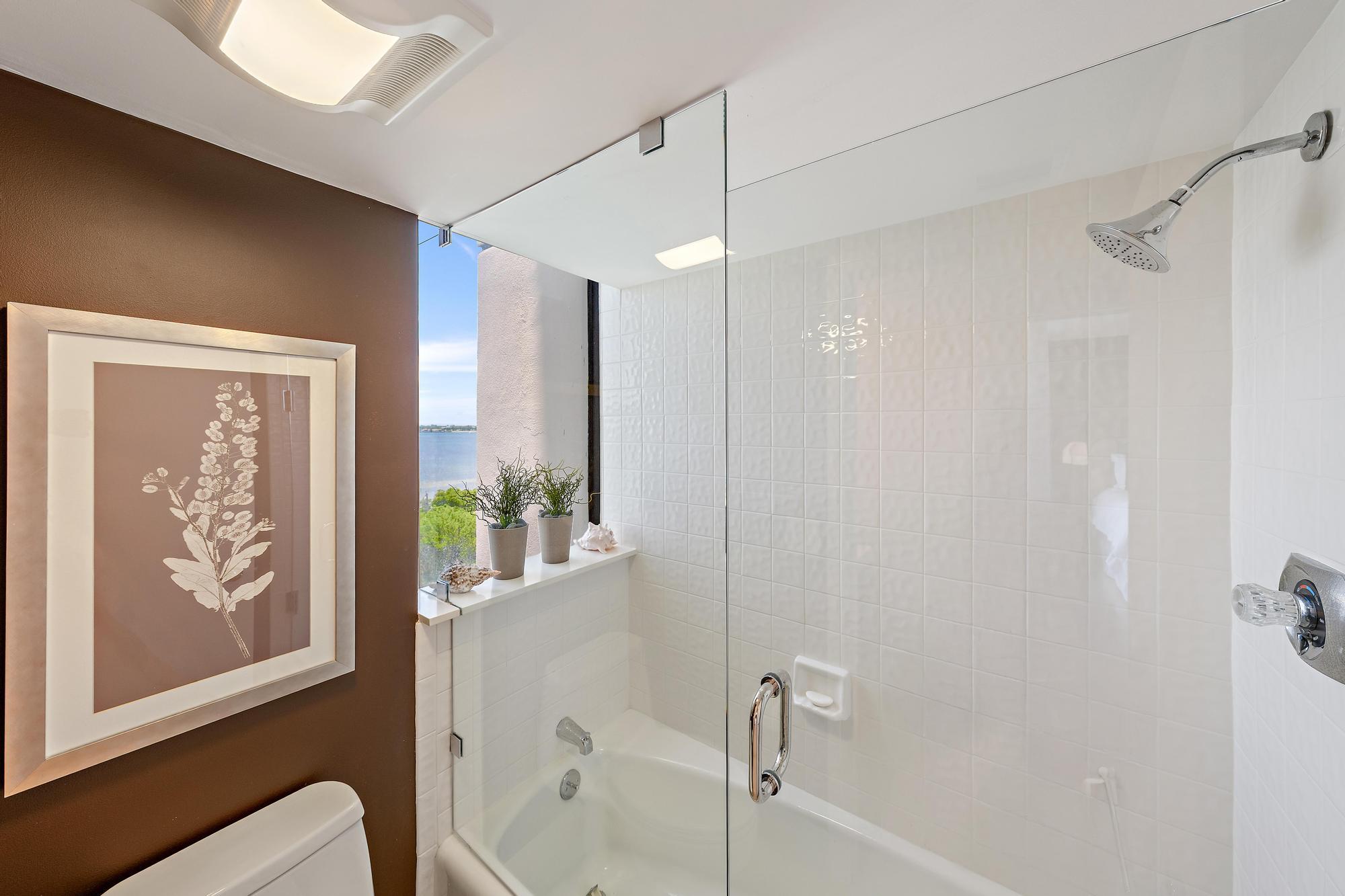 5250 N Ocean Drive 10s Property Photo 11