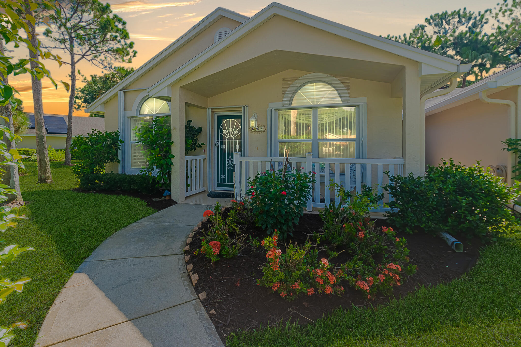 695 Nw San Remo Circle Property Photo 1