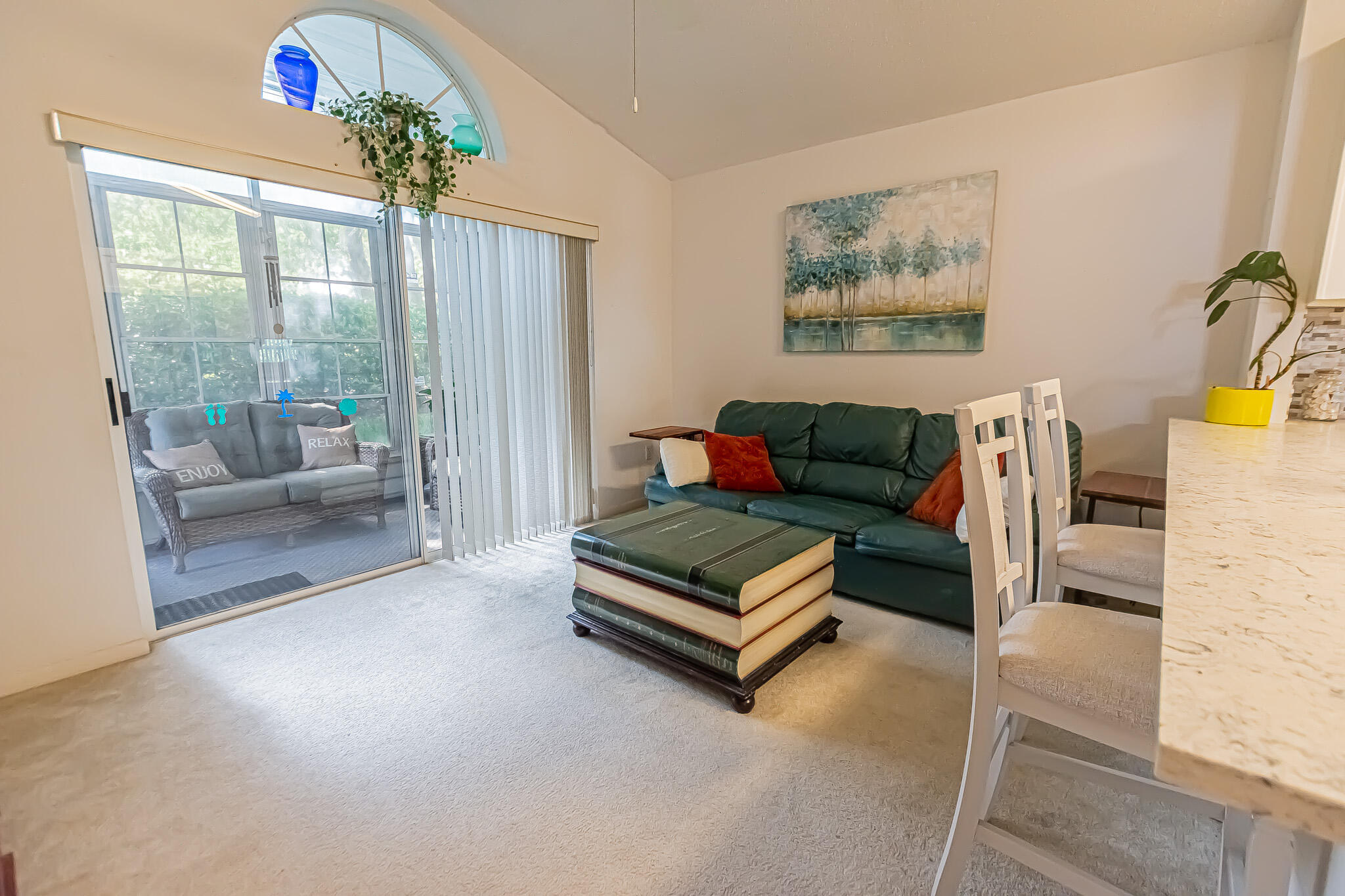 695 Nw San Remo Circle Property Photo 8