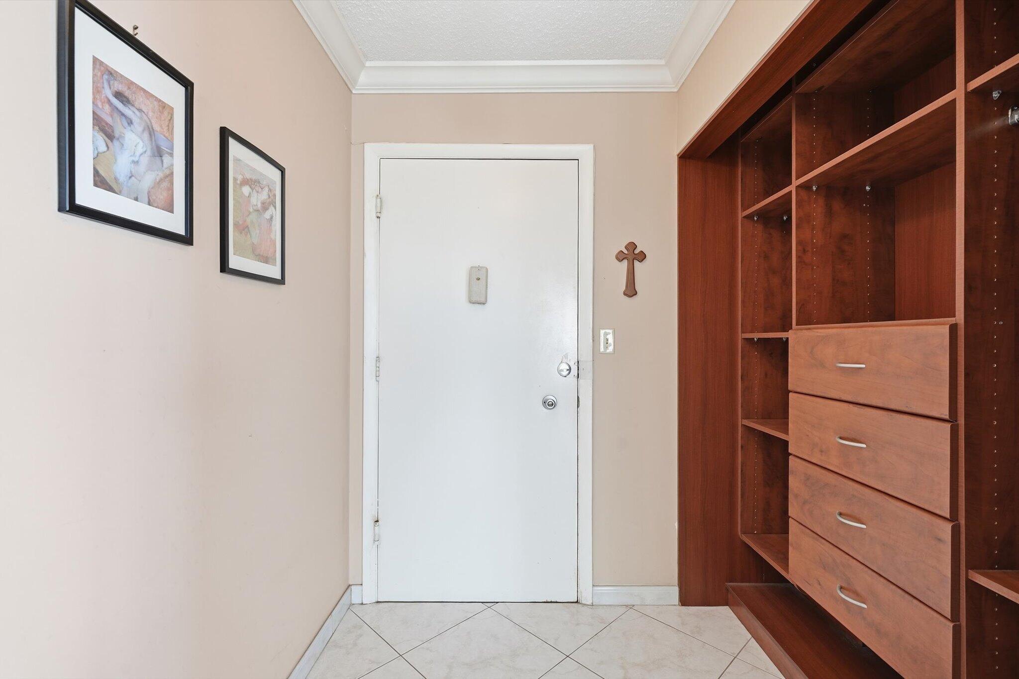 1601 S Ocean Drive 506 Property Photo 6