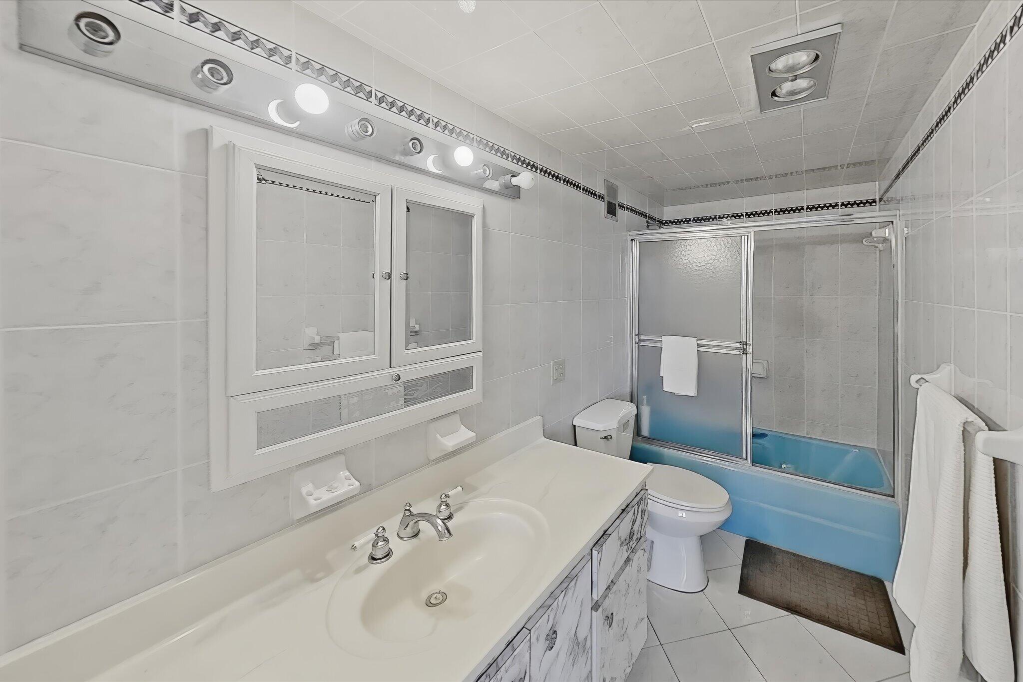 1601 S Ocean Drive 506 Property Photo 25