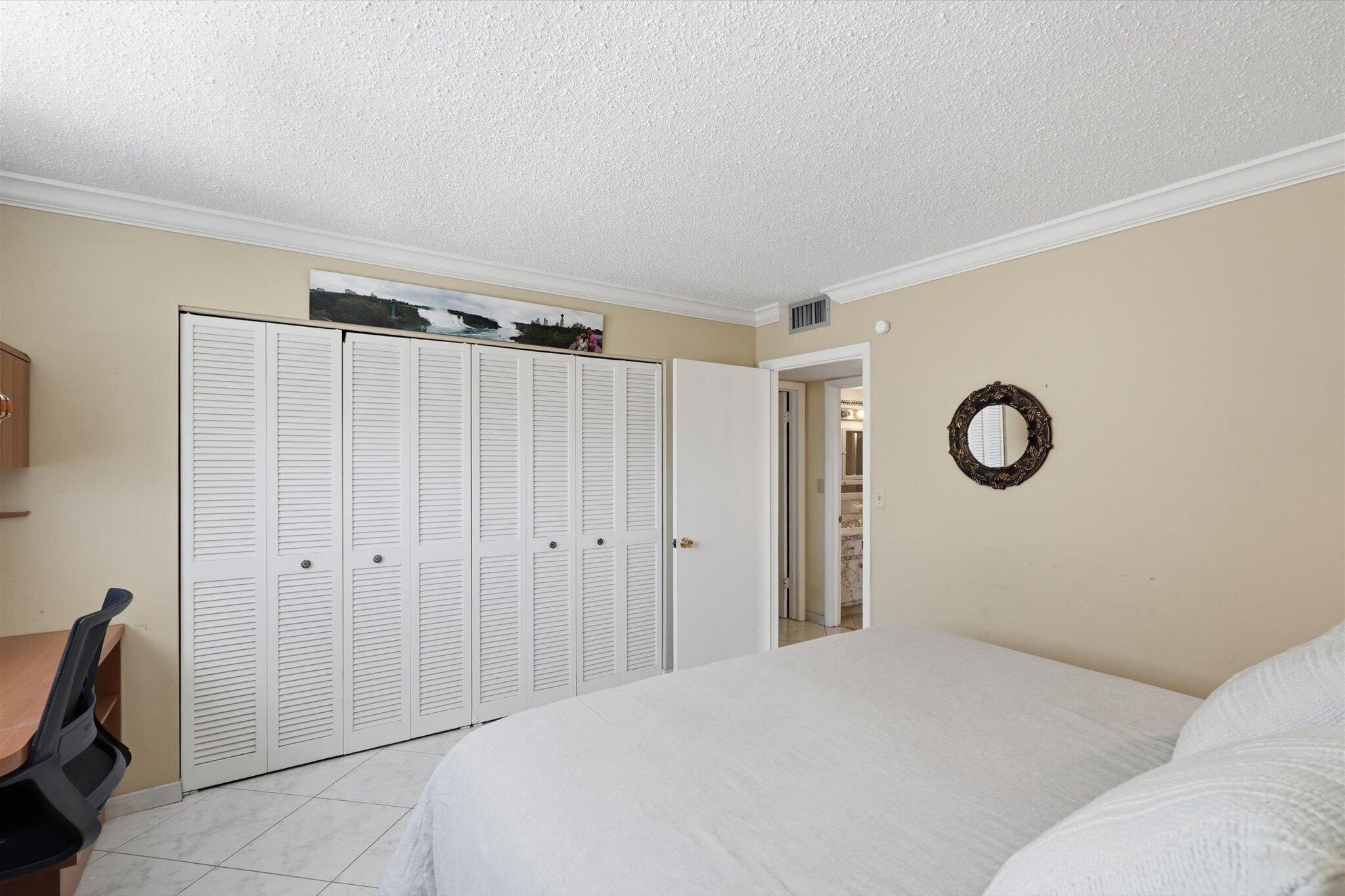 1601 S Ocean Drive 506 Property Photo 29