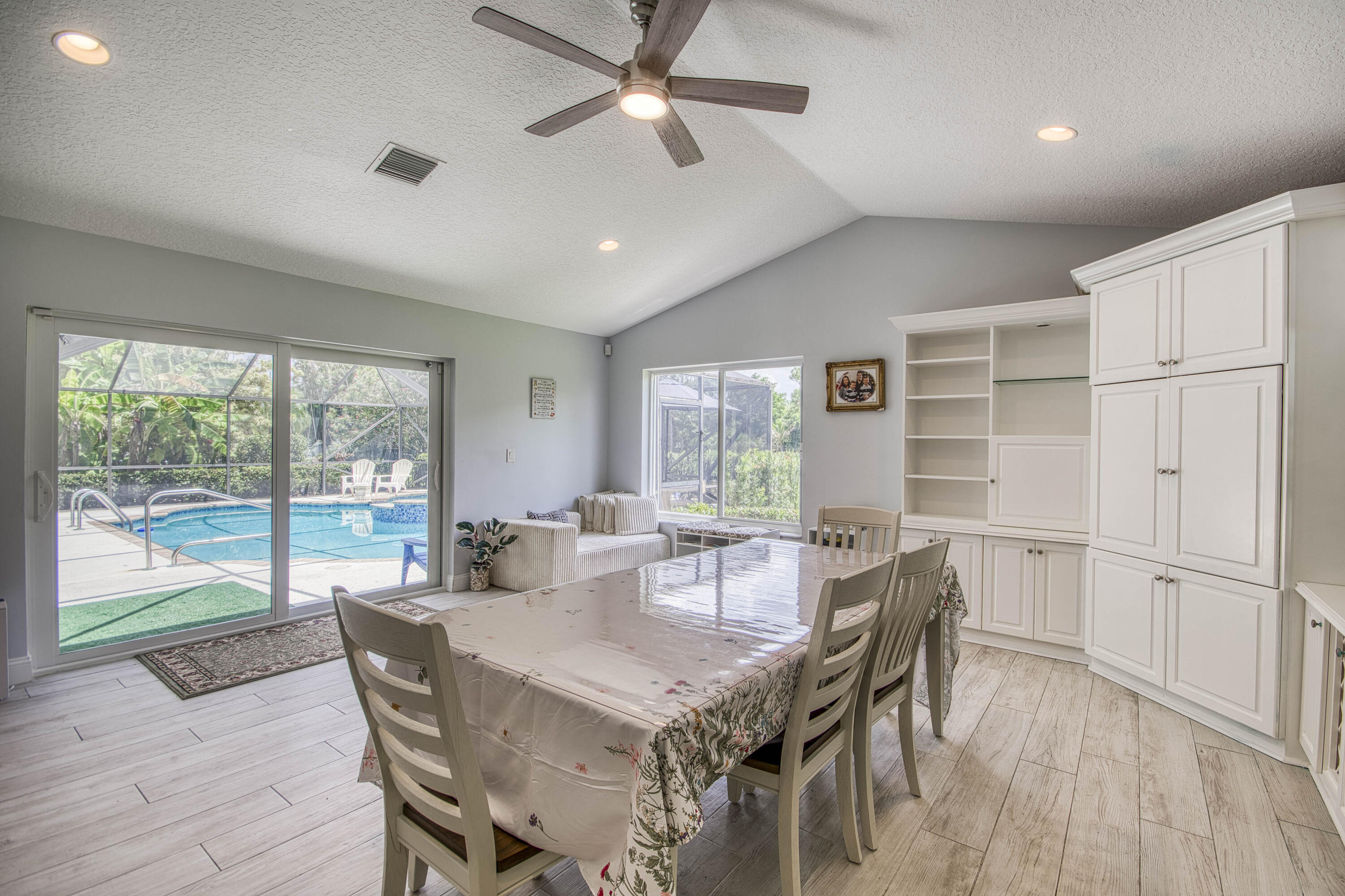 11850 Stonehaven Way Property Photo 11