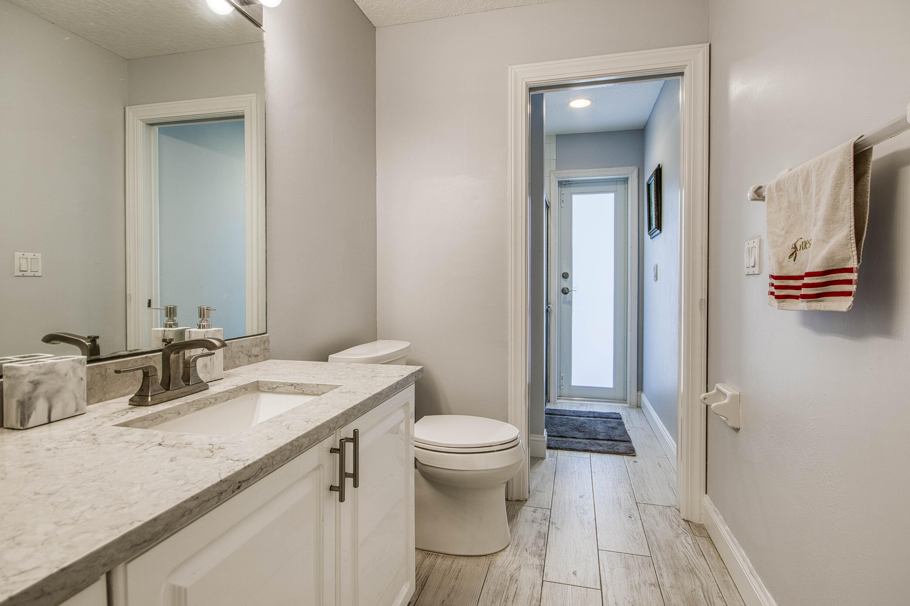 11850 Stonehaven Way Property Photo 17