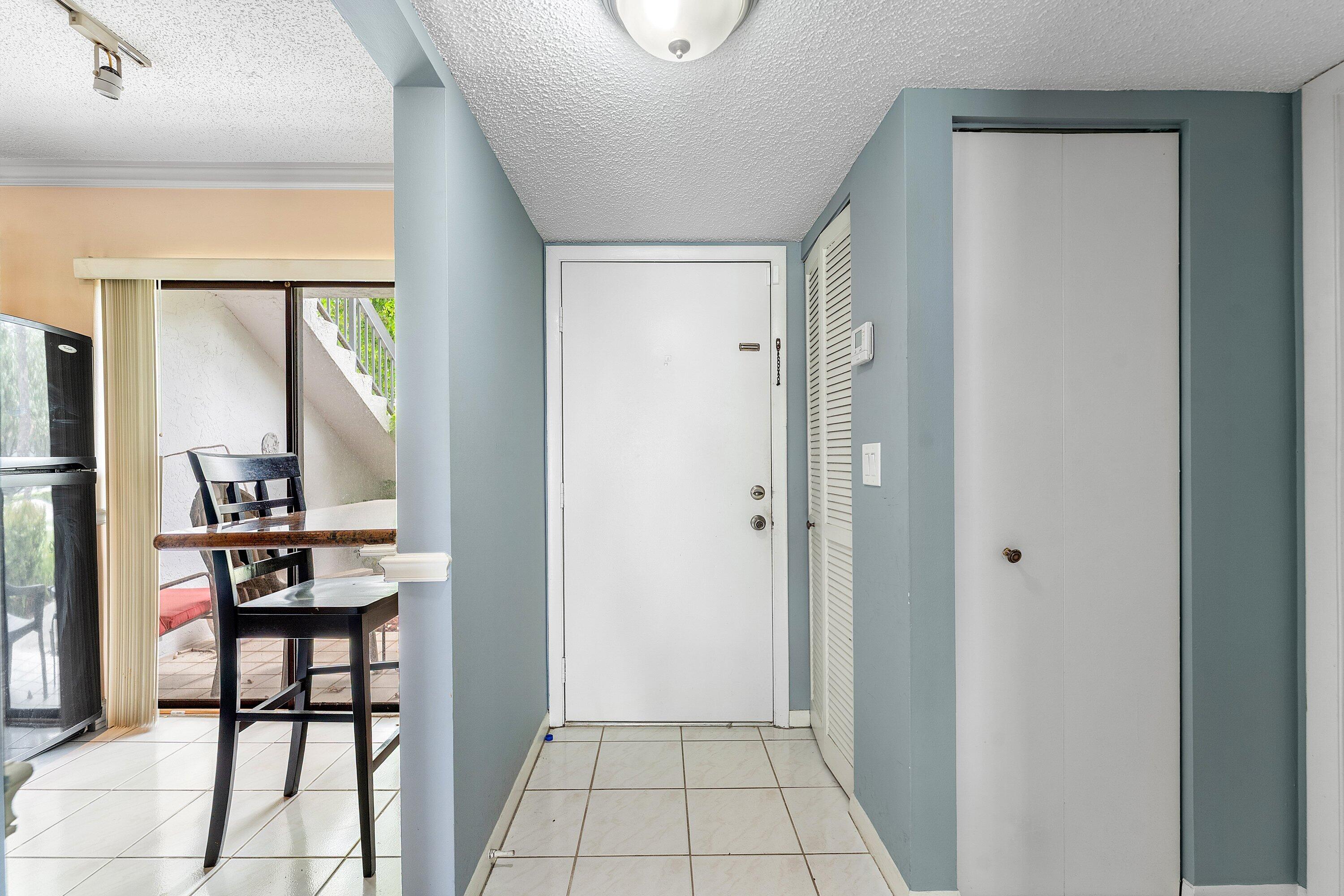 105 Tropic Isle Drive 22d Property Photo 6