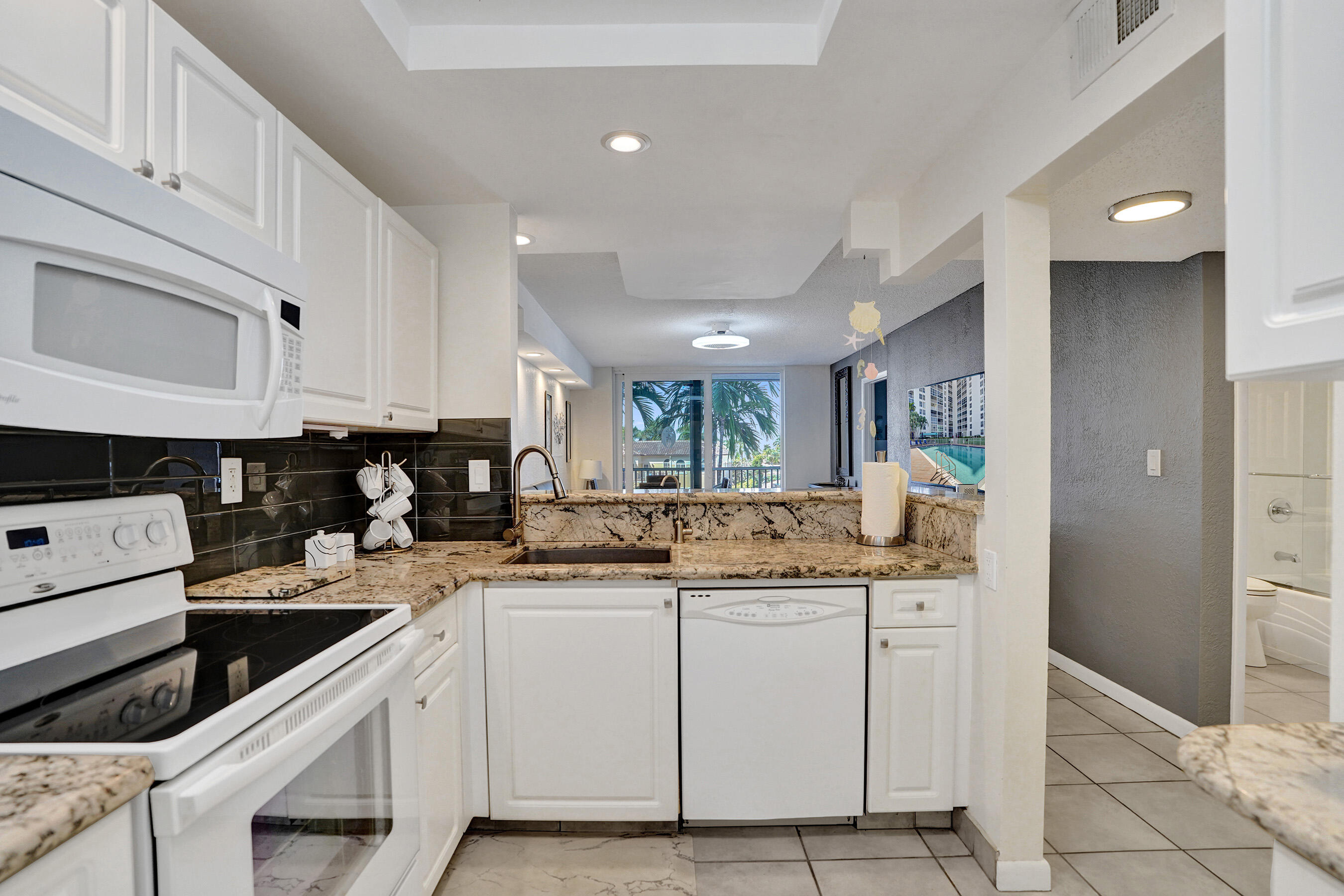 1391 S Ocean Boulevard Property Photo 1