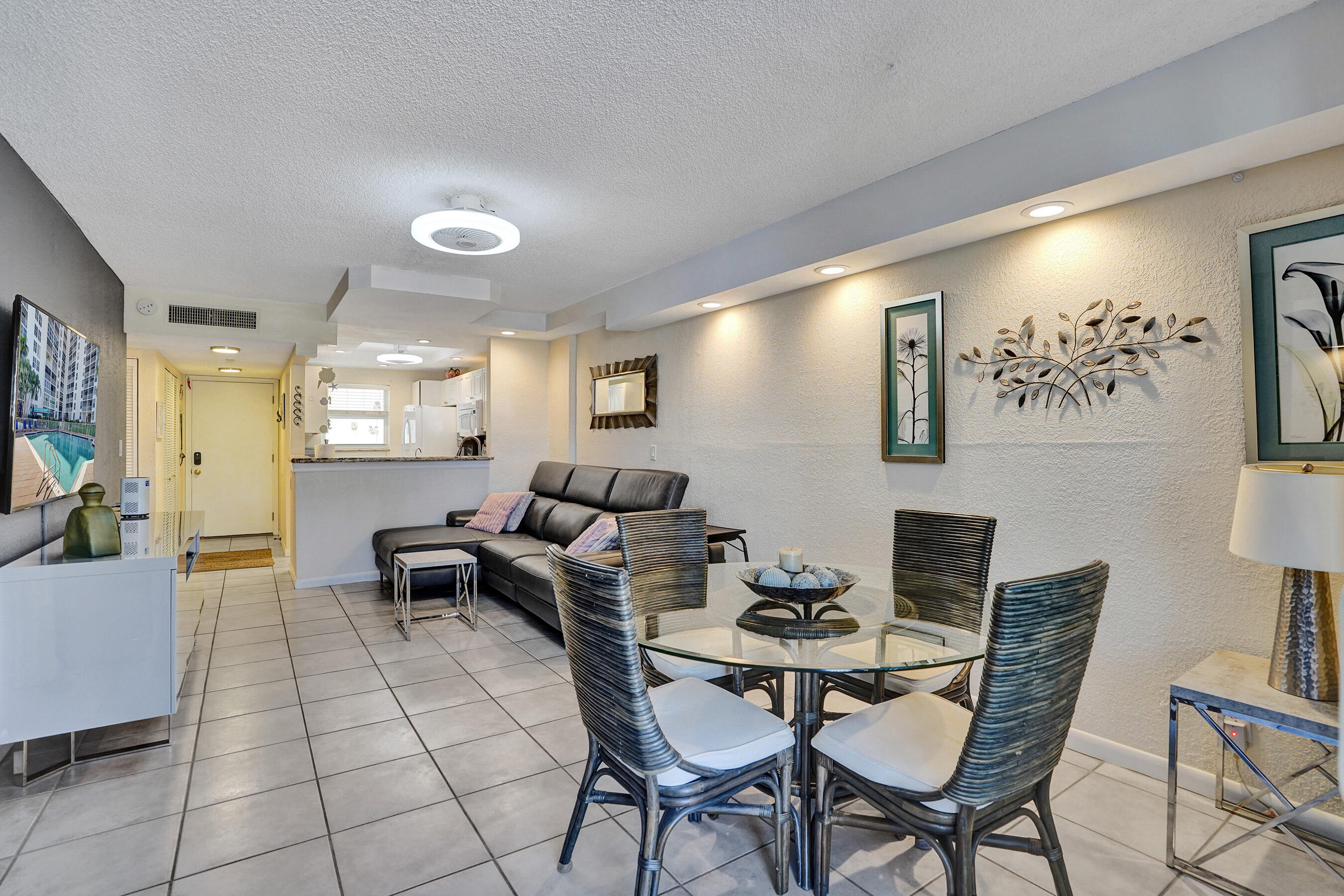 1391 S Ocean Boulevard Property Photo 3
