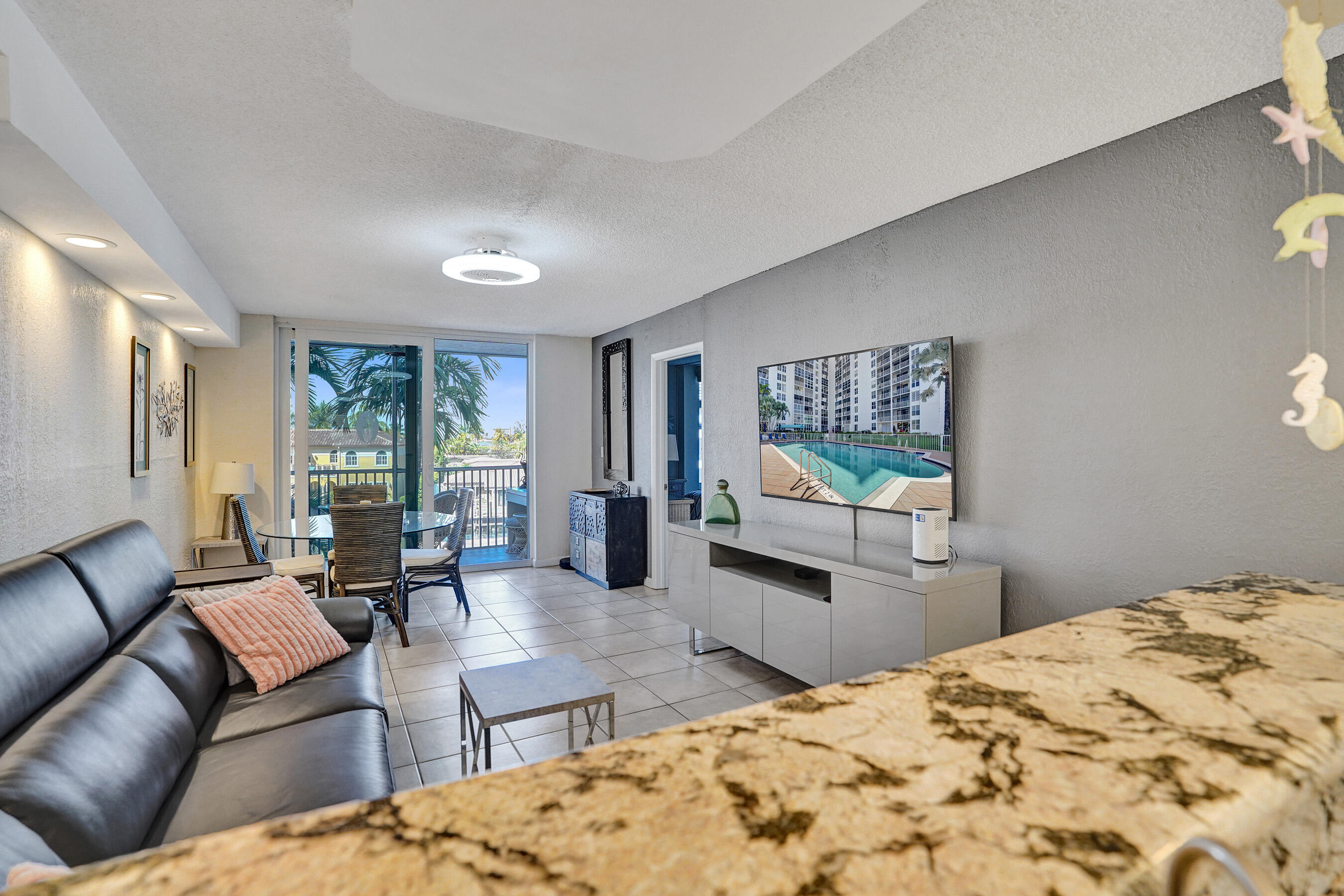 1391 S Ocean Boulevard Property Photo 5