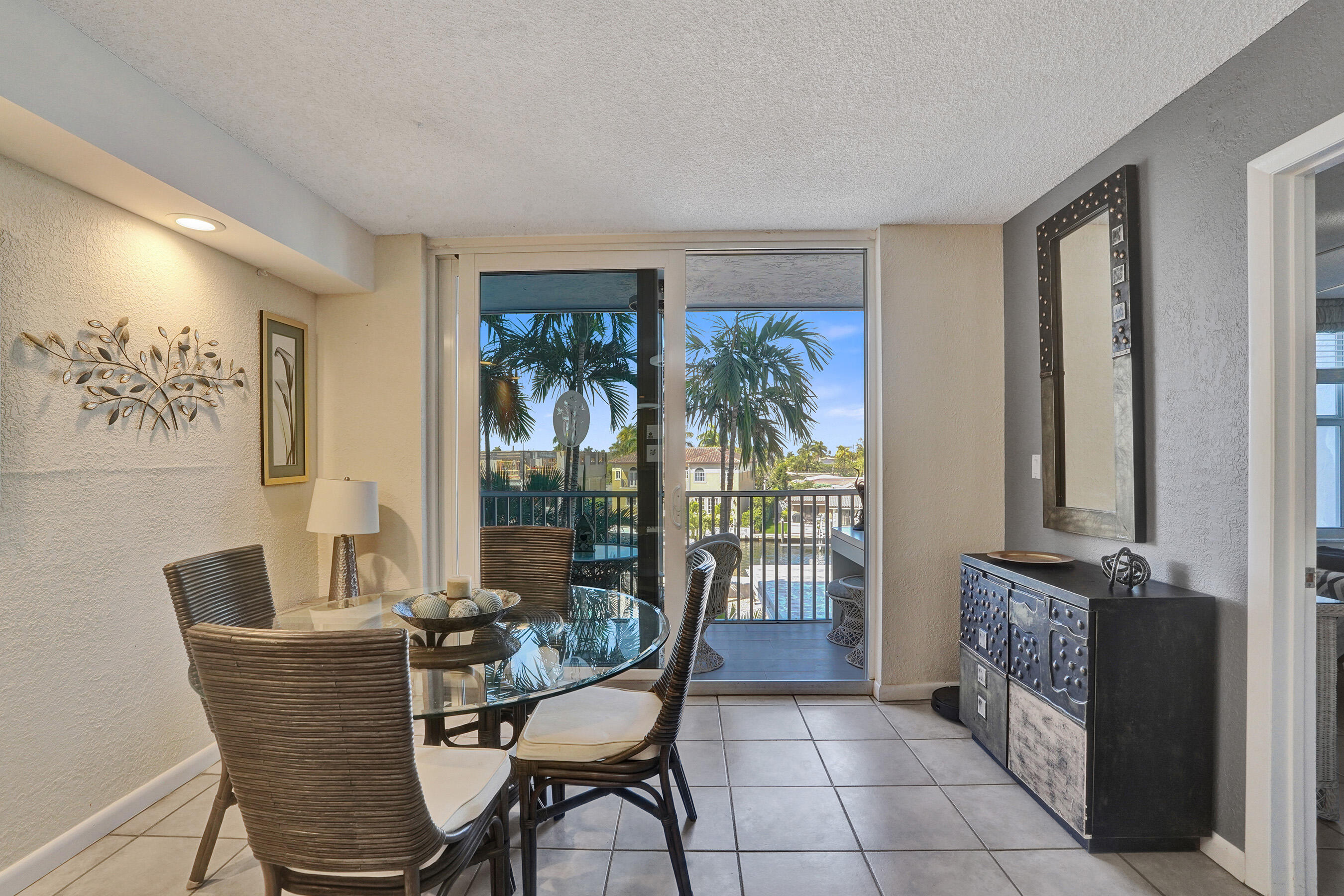 1391 S Ocean Boulevard Property Photo 8