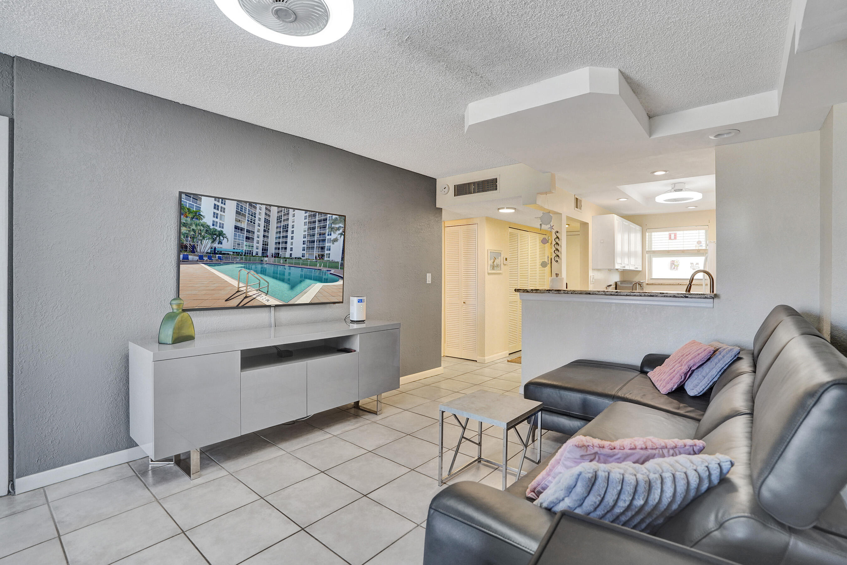 1391 S Ocean Boulevard Property Photo 9