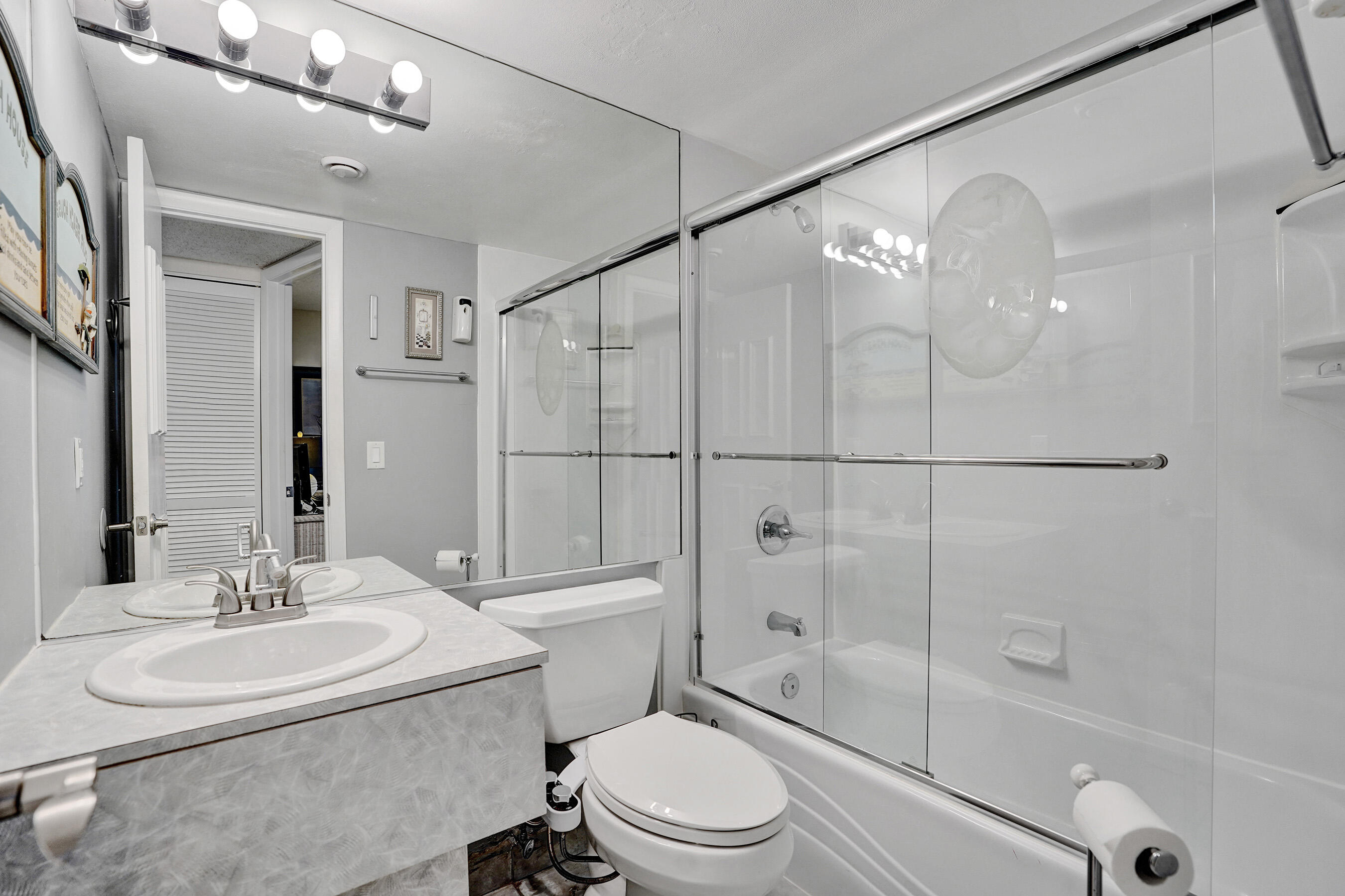 1391 S Ocean Boulevard Property Photo 22