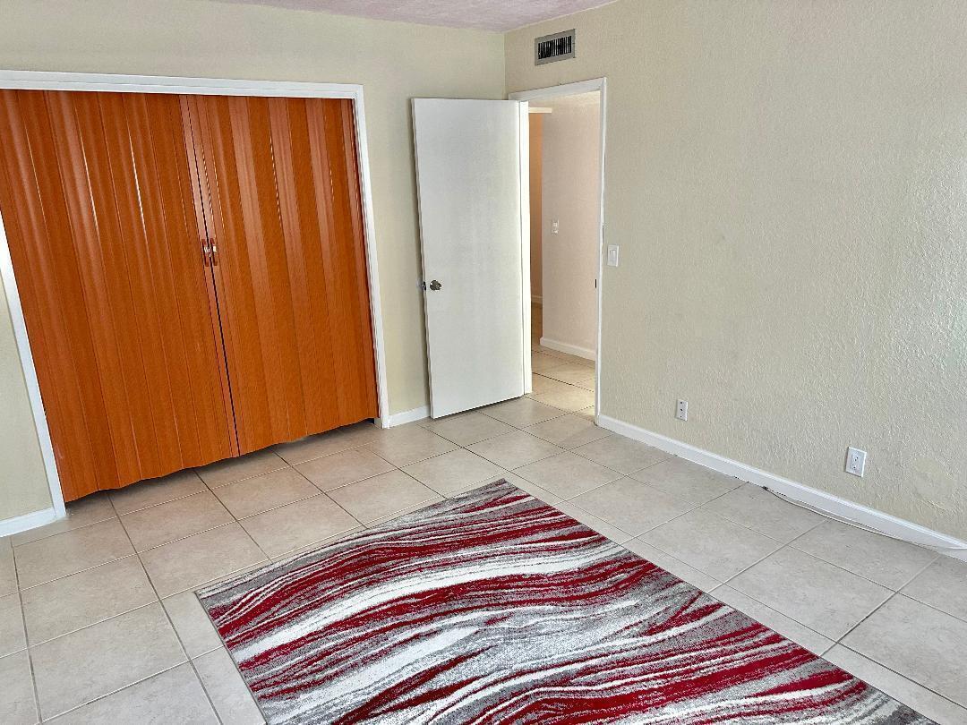 240 Croton Avenue 110 Property Photo 7