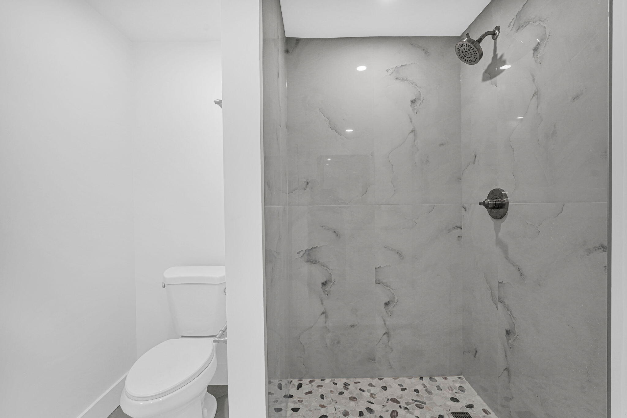 261 Ne 45th Street Property Photo 13