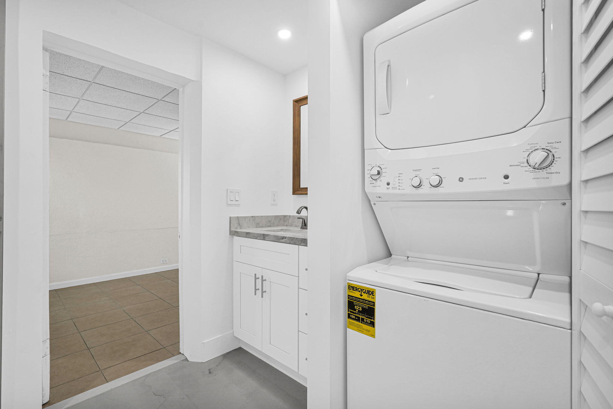 261 Ne 45th Street Property Photo 15