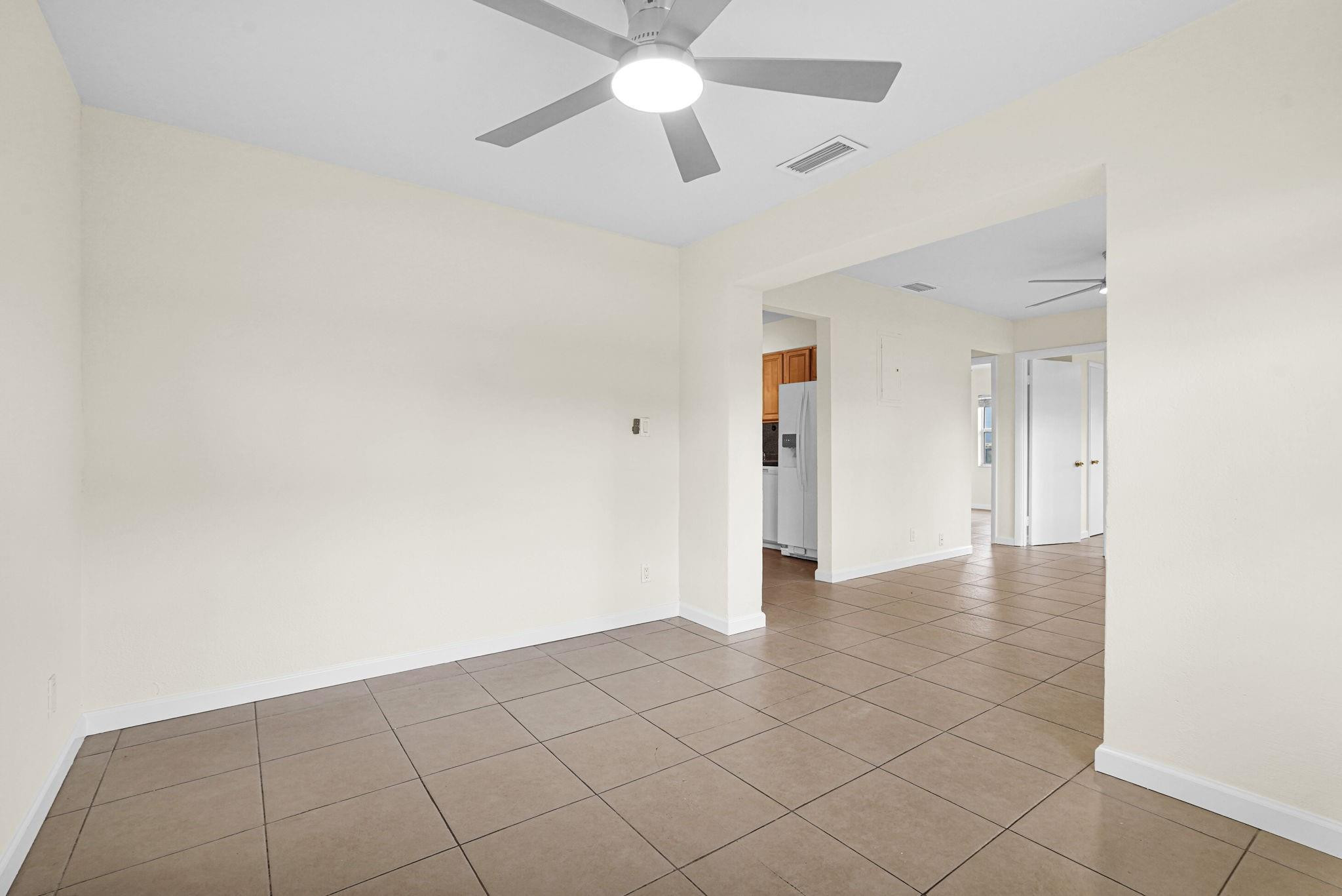 261 Ne 45th Street Property Photo 42