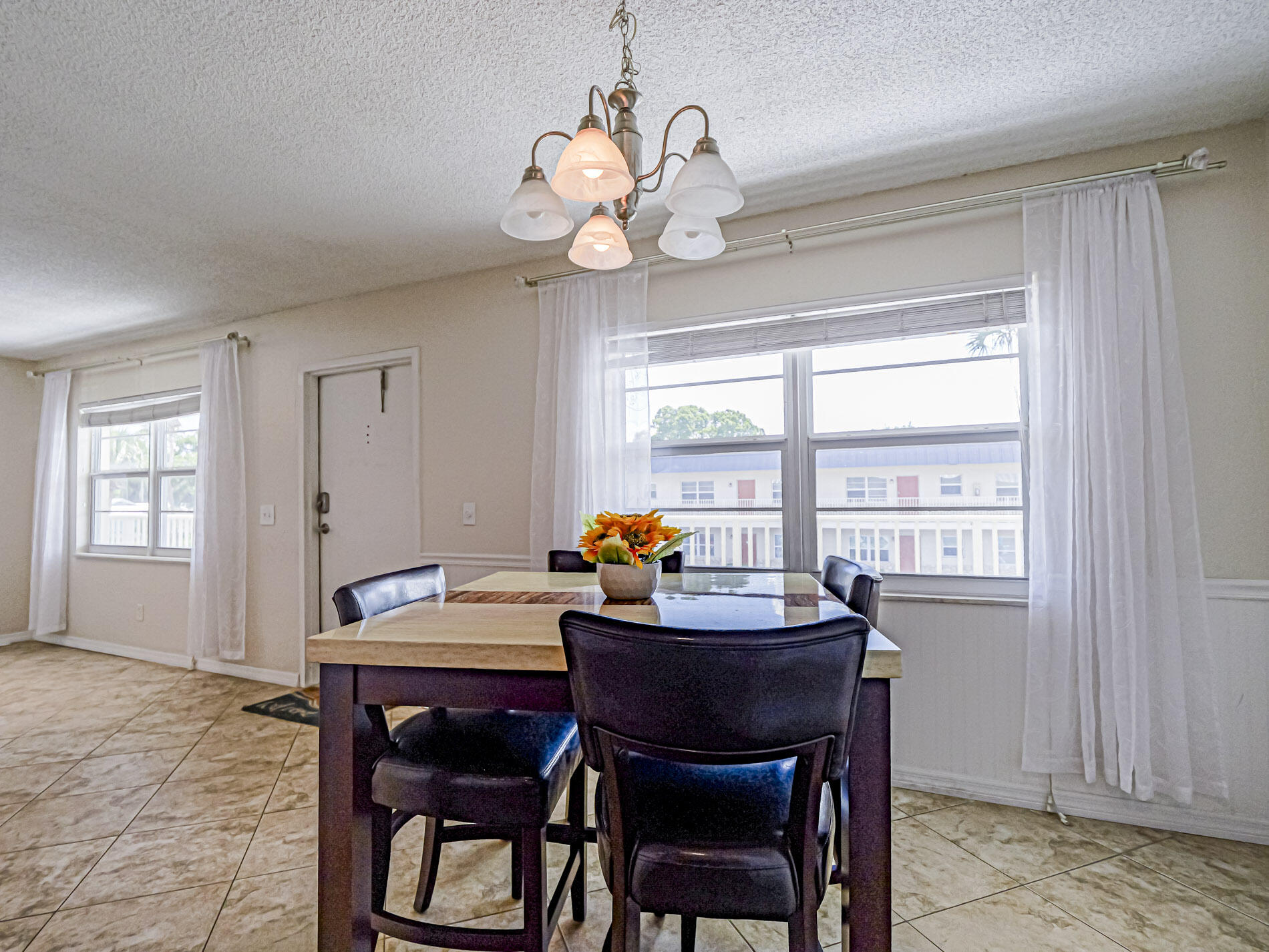 923 22nd Place 219 Property Photo 11