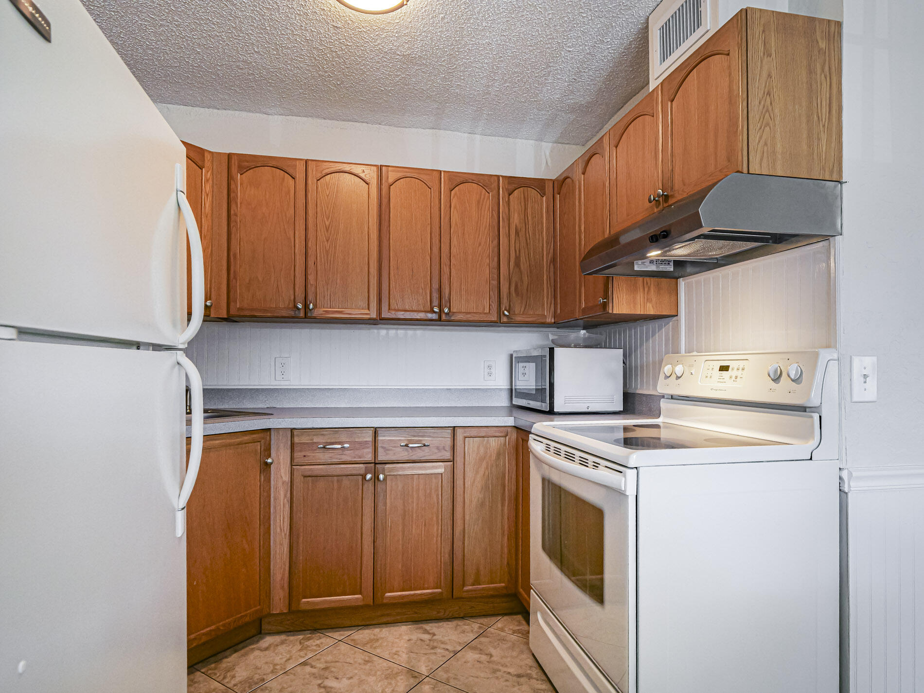 923 22nd Place 219 Property Photo 13