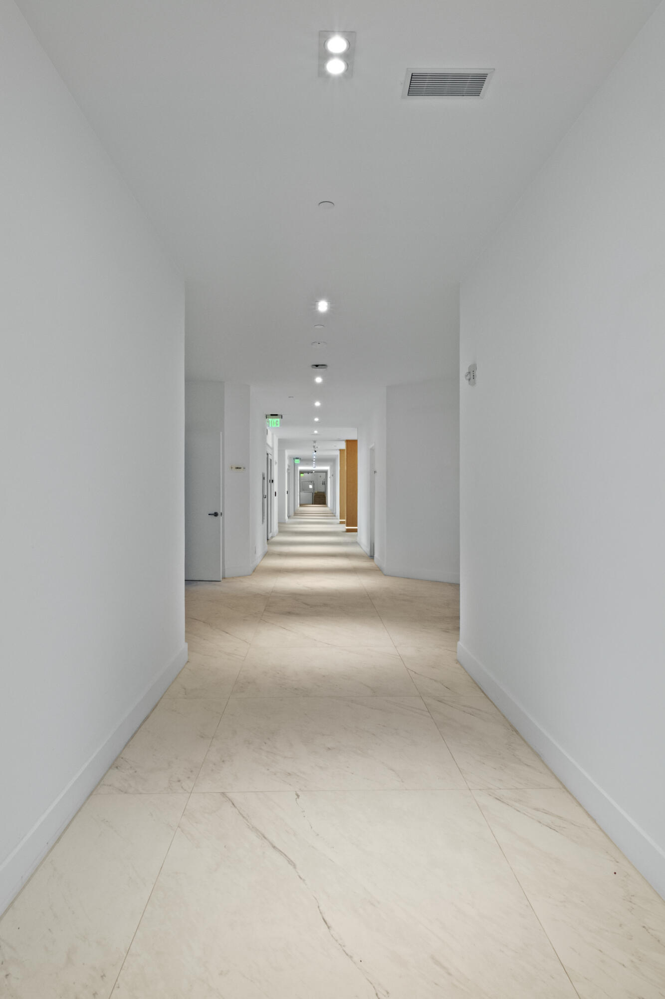 4201 N Ocean Boulevard 608 Property Photo 20