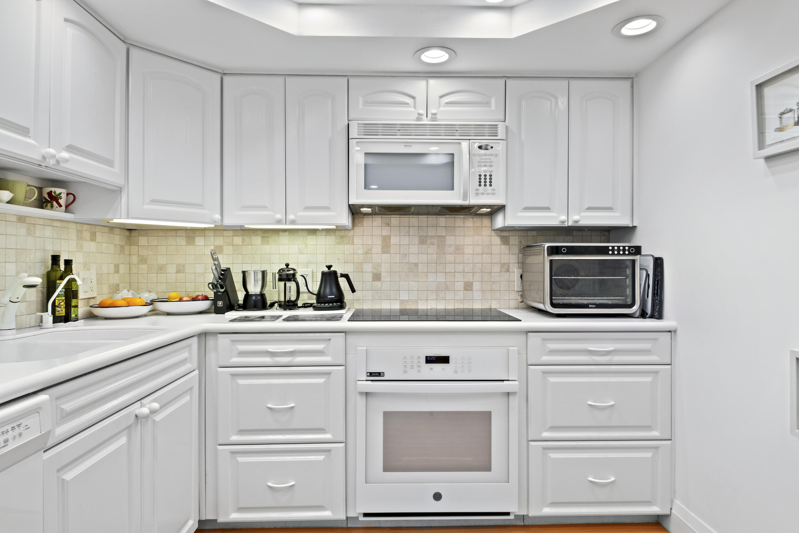 4201 N Ocean Boulevard 608 Property Photo 39