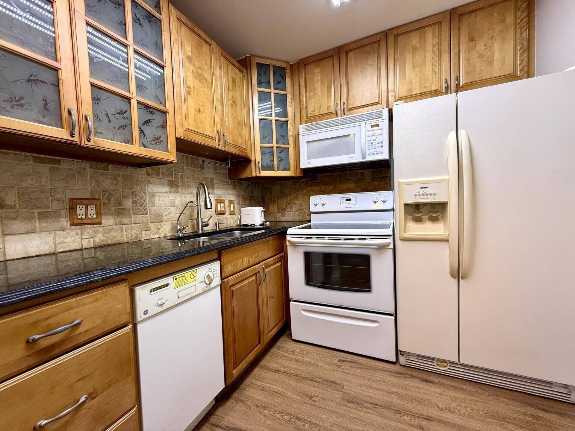 141 Northampton G 141 Property Photo 1
