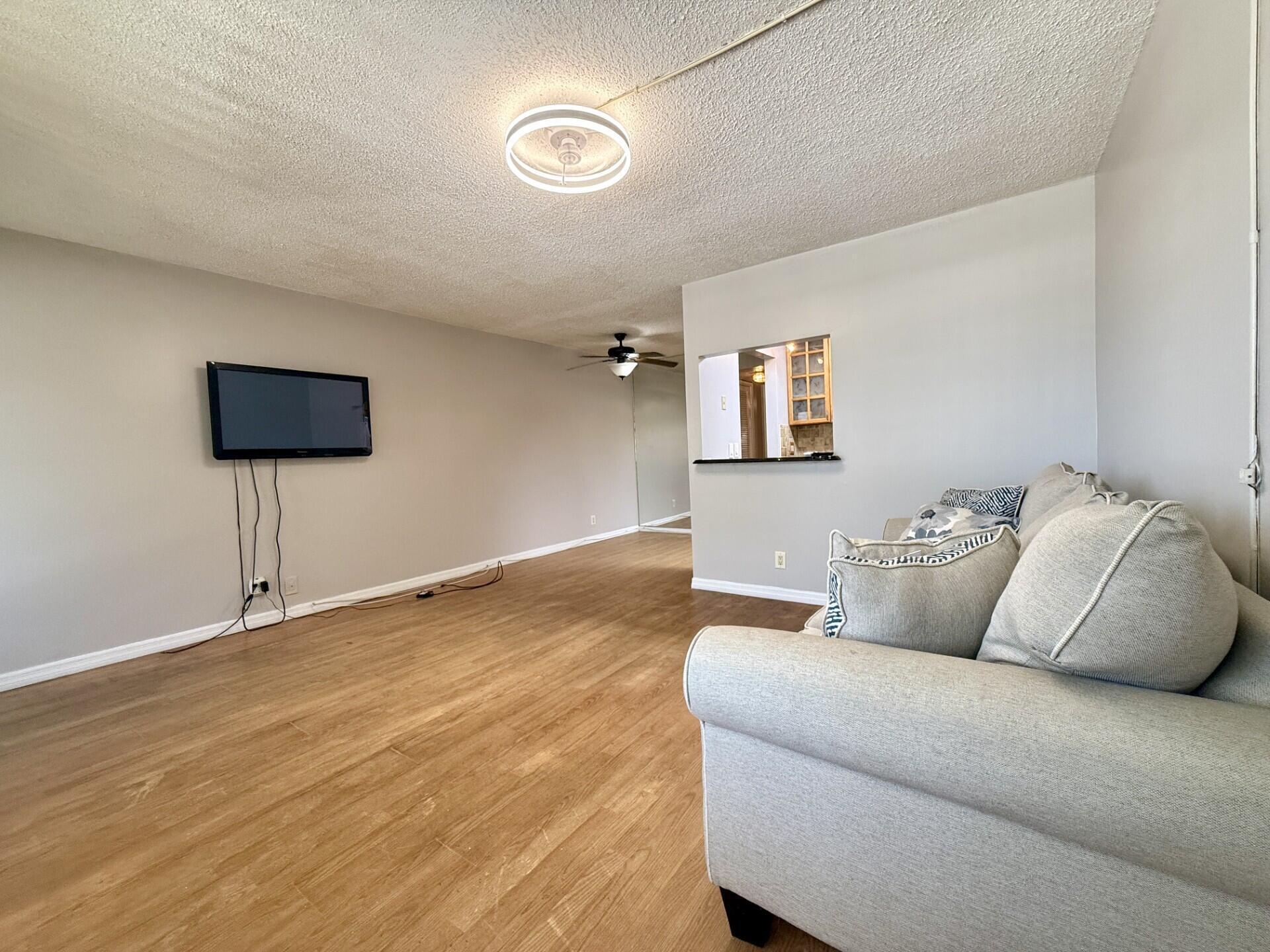 141 Northampton G 141 Property Photo 2