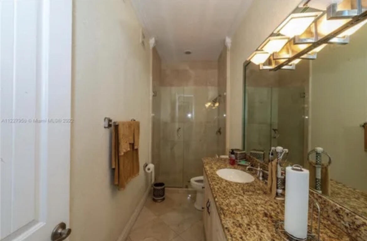 423 Ne 3rd Street Property Photo 26