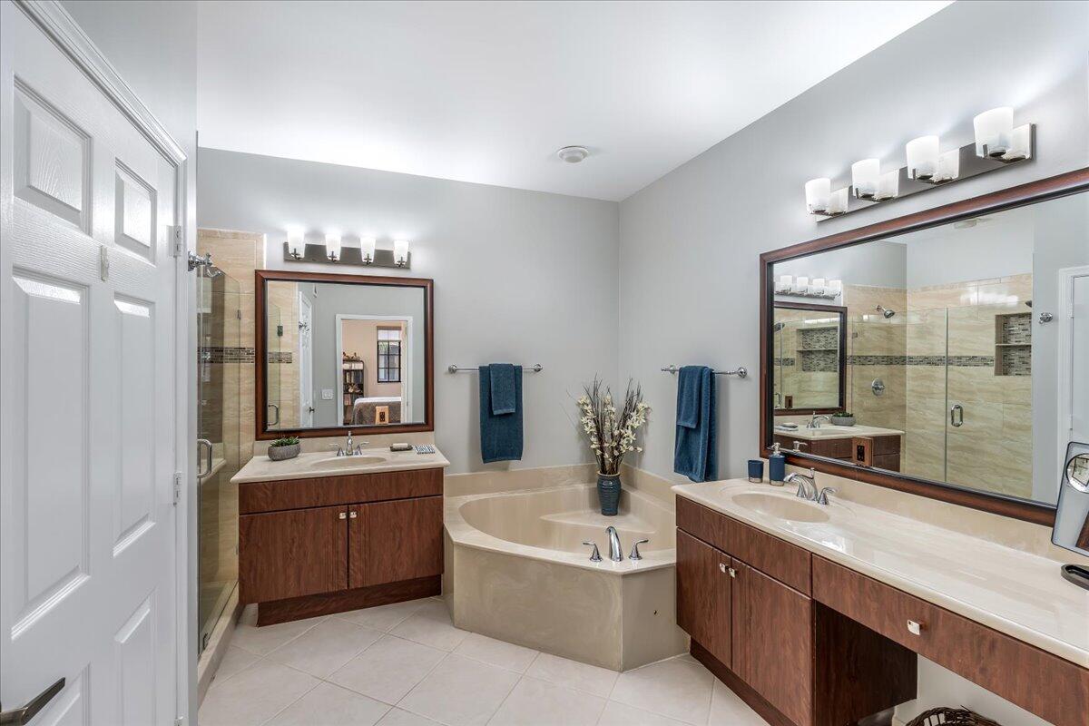 2802 Kinsington Circle 27-4 Property Photo 25