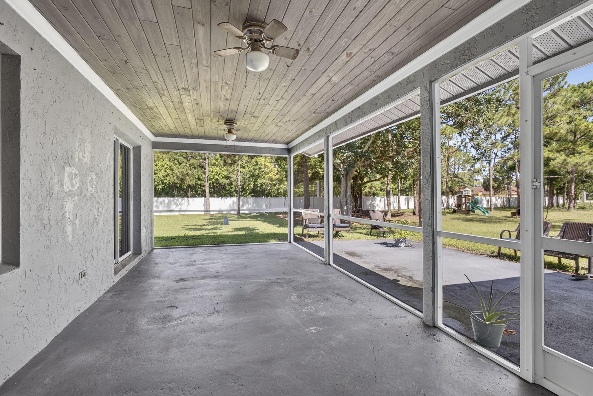 14935 89th Place N Property Photo 37