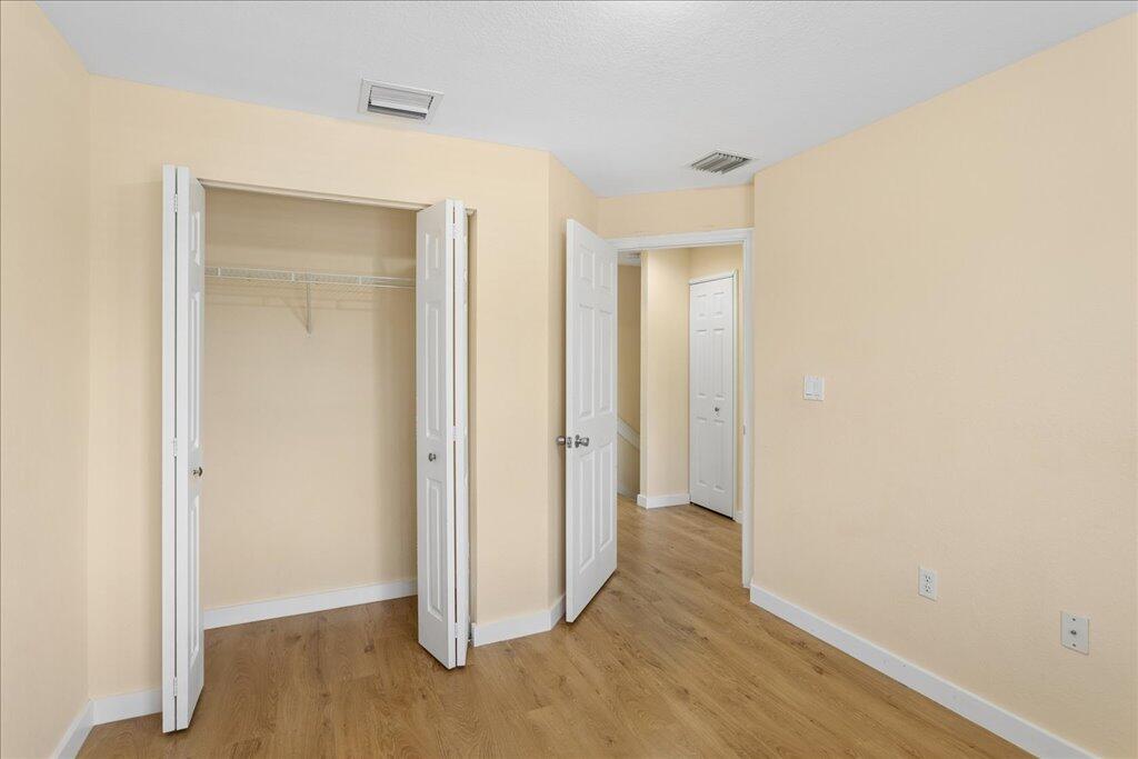 6036 Sw 19th Place Property Photo 16