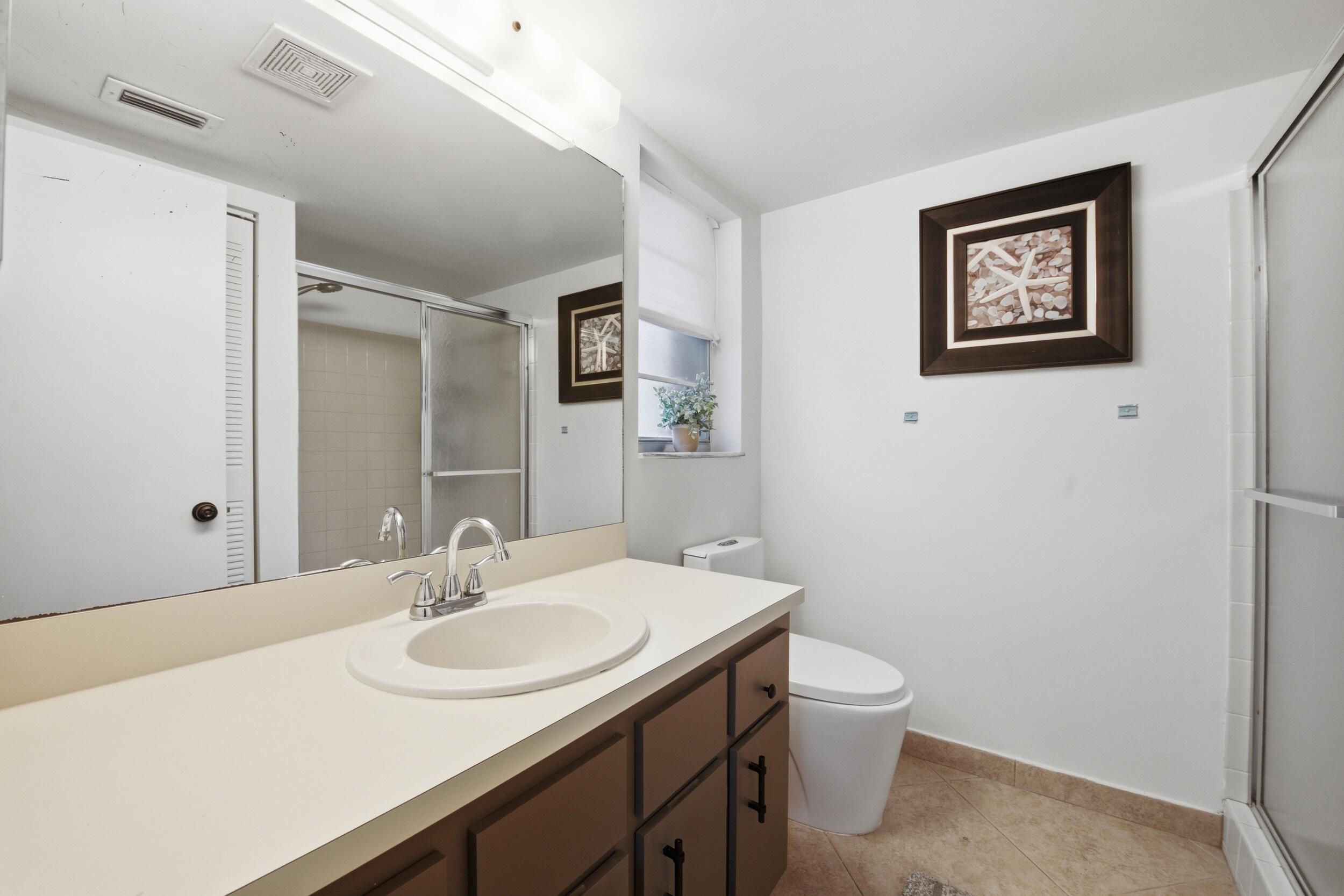 5501 Lakeside Drive 207 Property Photo 27