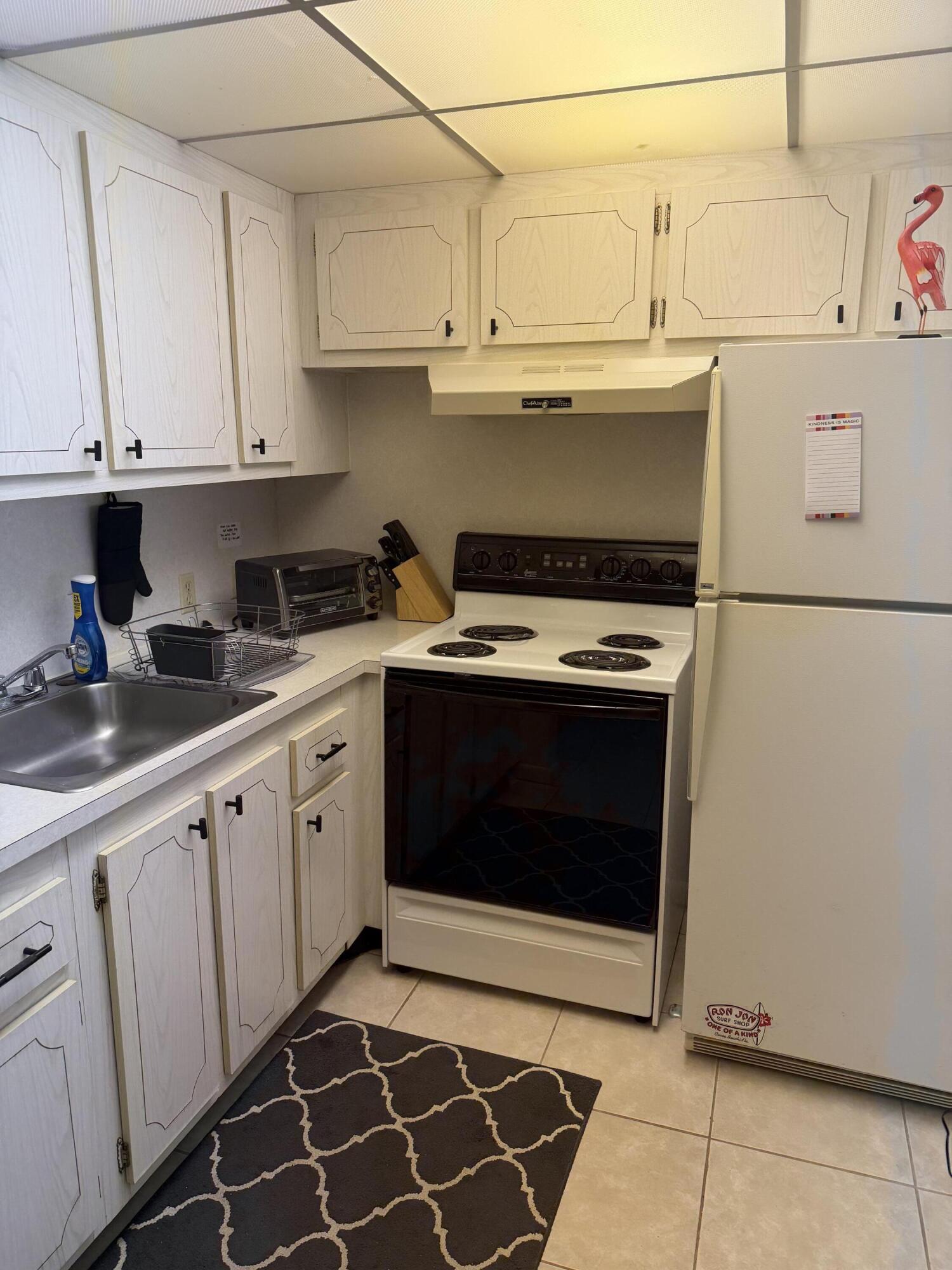 469 Mansfield L L Property Photo 1