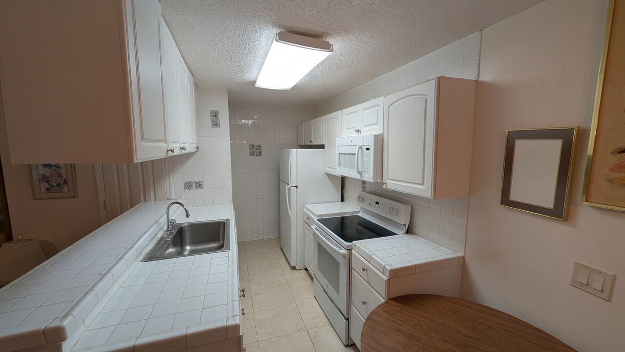 2115 Catherine Dr Drive 46-c Property Photo 9