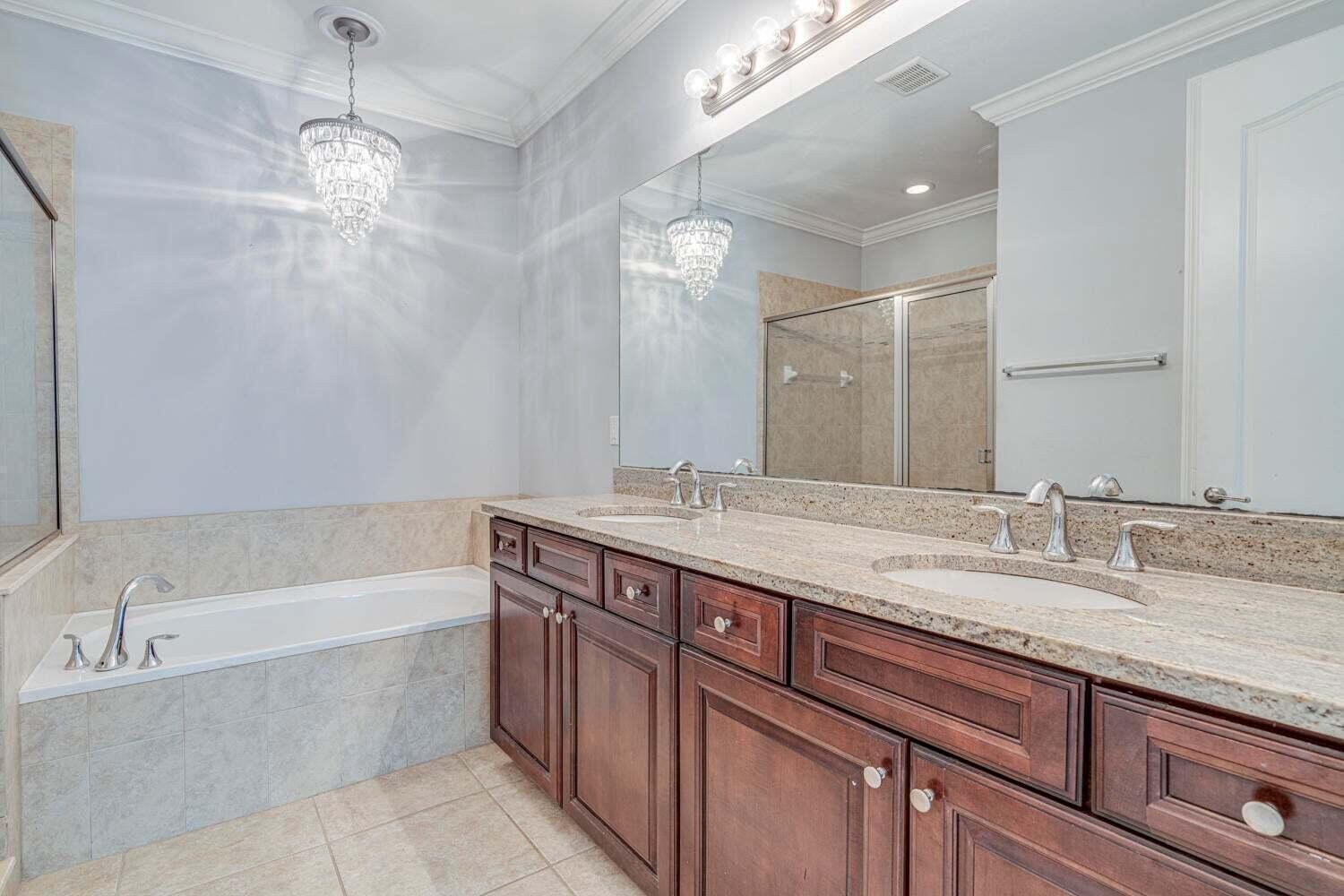 4628 Mediterranean Circle Property Photo 12