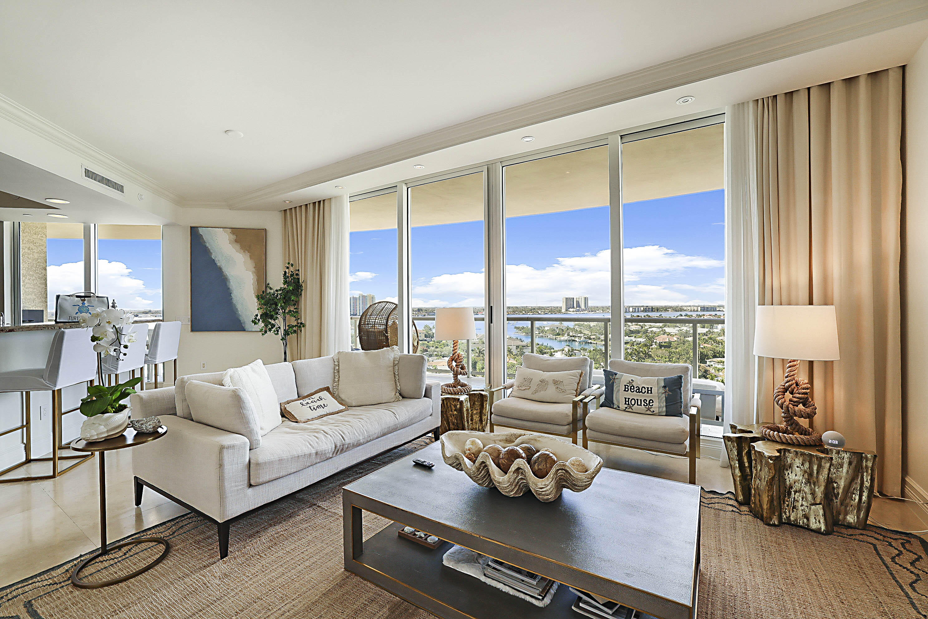 2700 N Ocean Drive 1006b Property Photo 4
