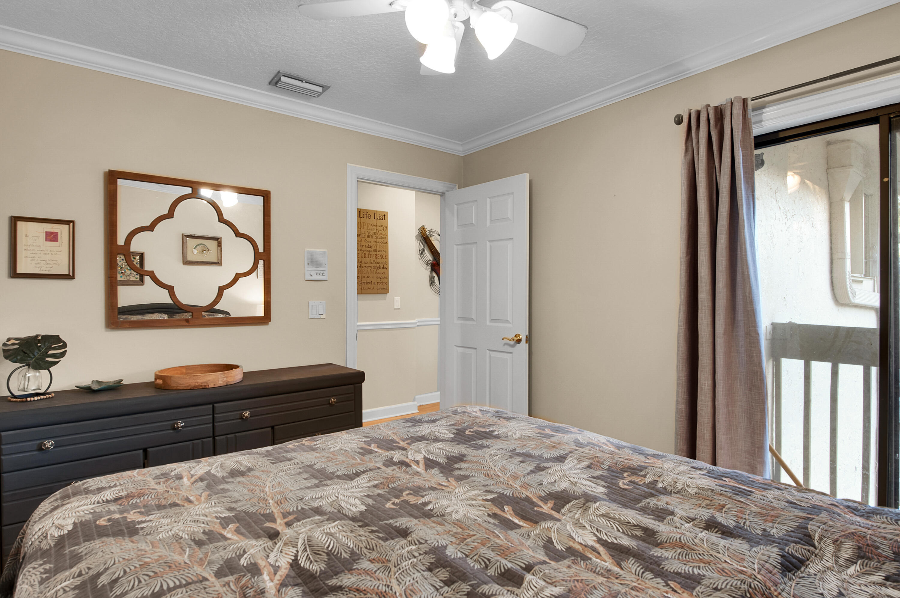 22860 Ironwedge Drive Property Photo 16