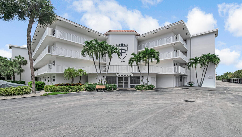 1910 S Ocean Boulevard 112 Property Photo 1
