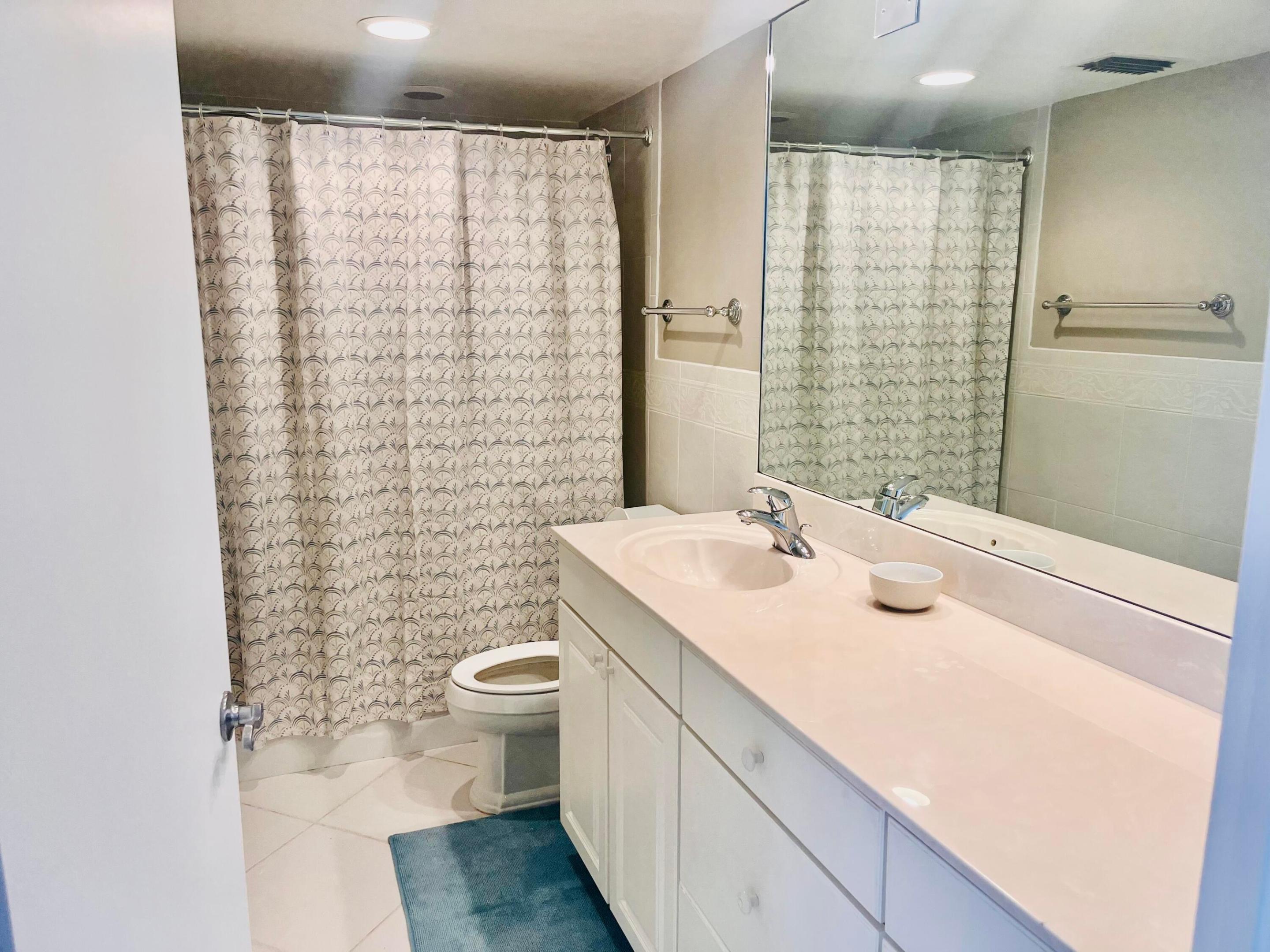 2800 N Ocean Drive A12b Property Photo 19