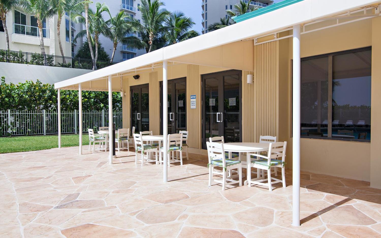 2800 N Ocean Drive A12b Property Photo 23