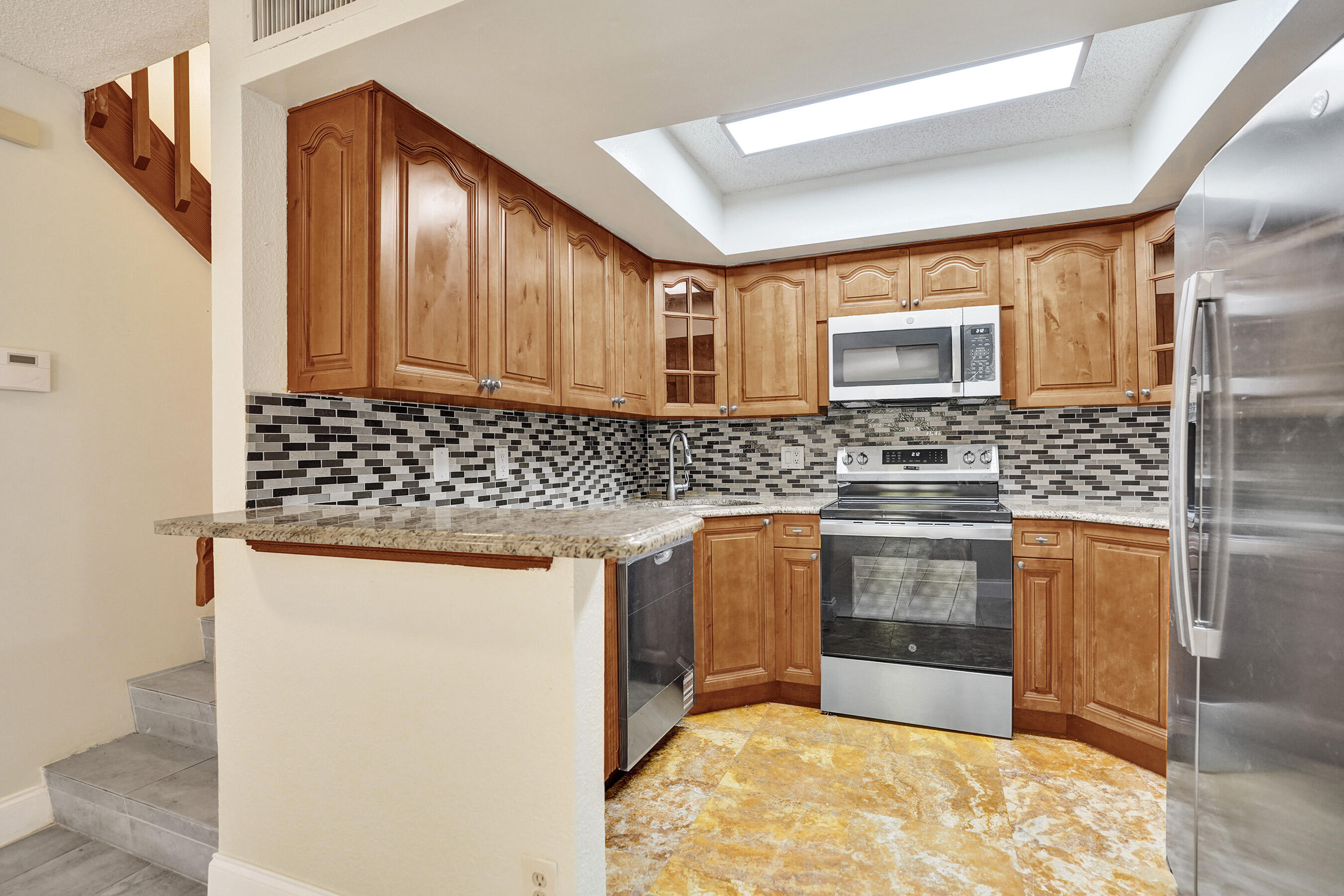 4260 Village Drive D Property Photo 8