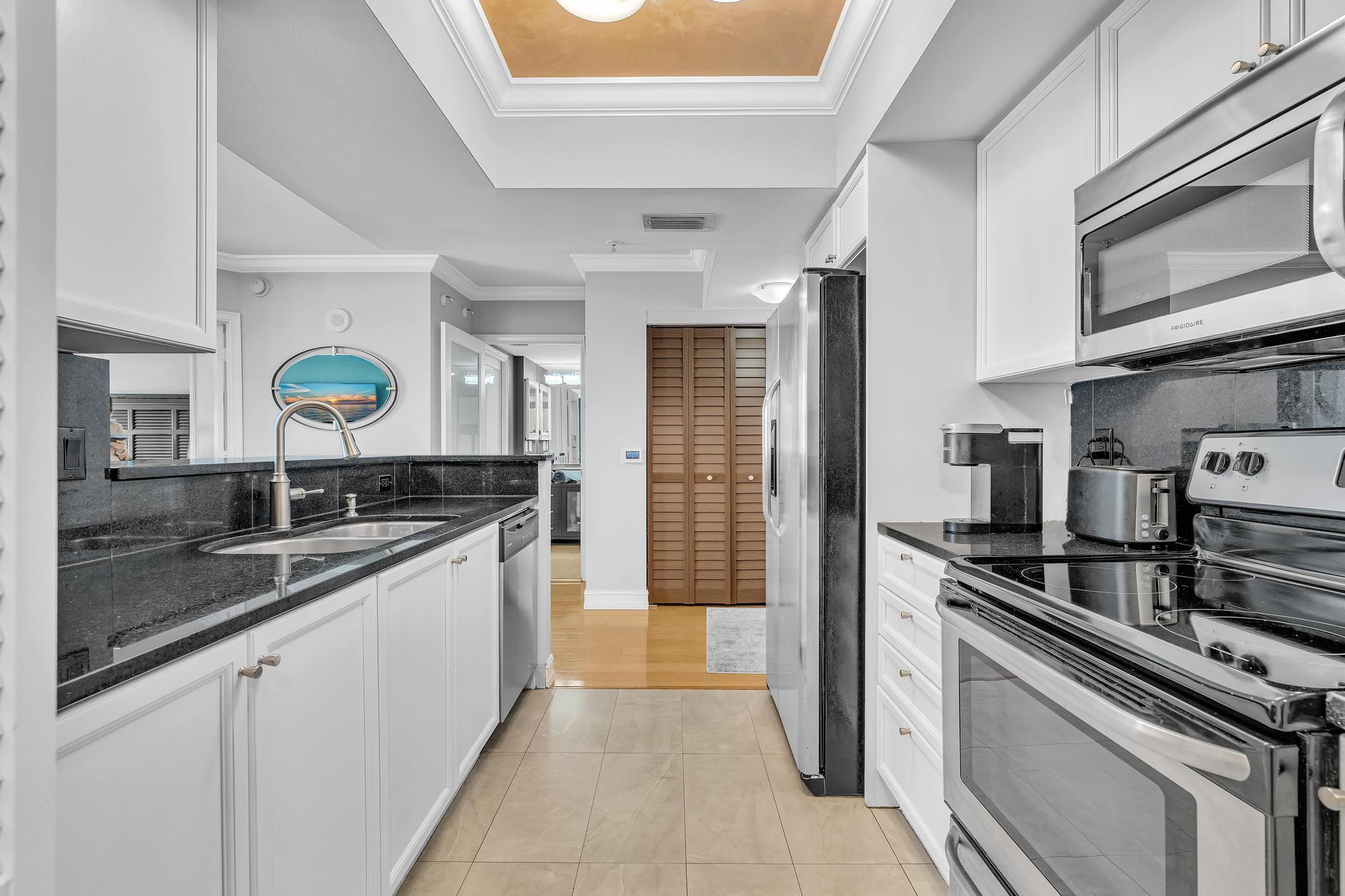 99 SE Mizner Boulevard 637 Property Photo 1